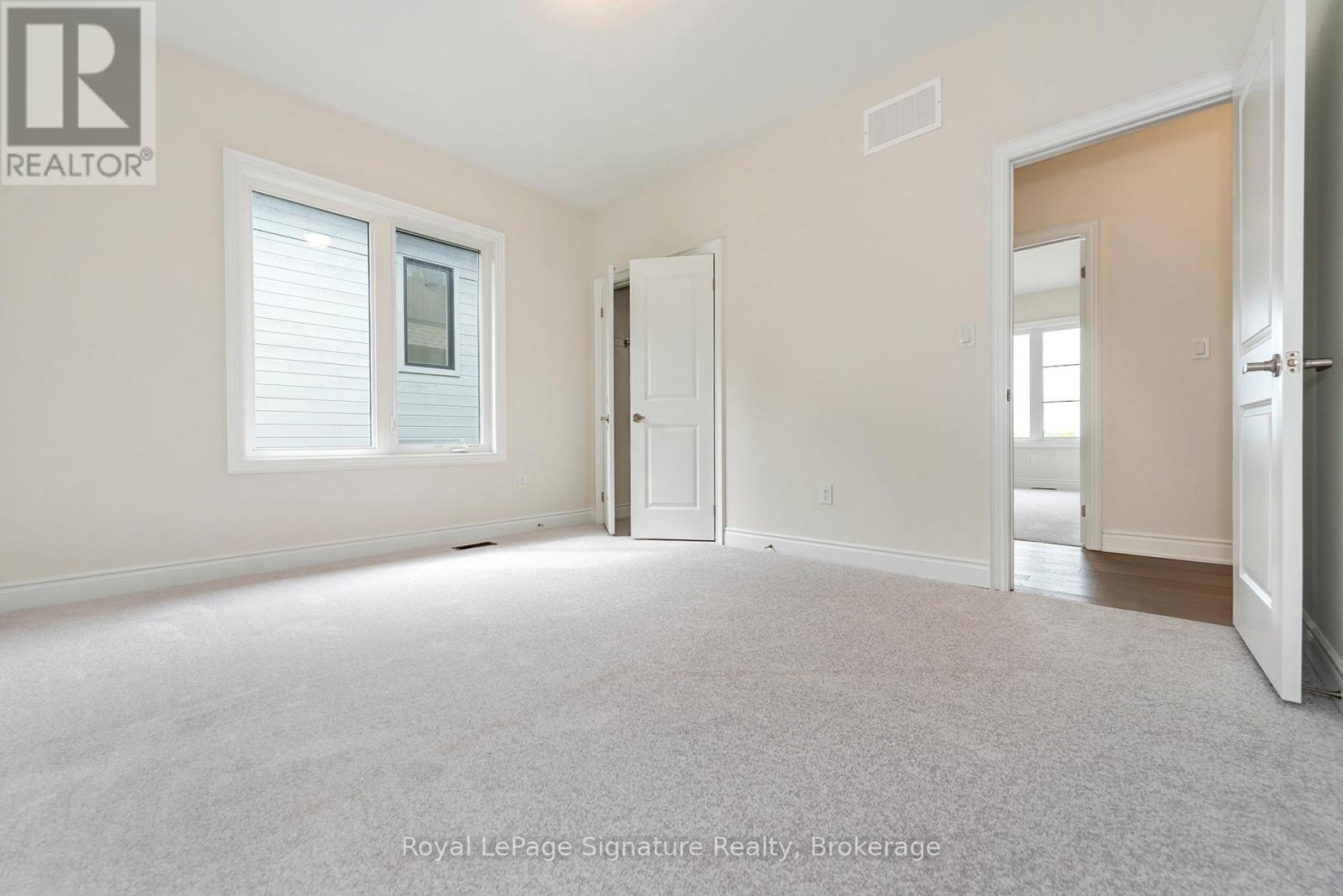 












116 DOROTHY DRIVE

,
Blue Mountains,




Ontario
N0H1J0

