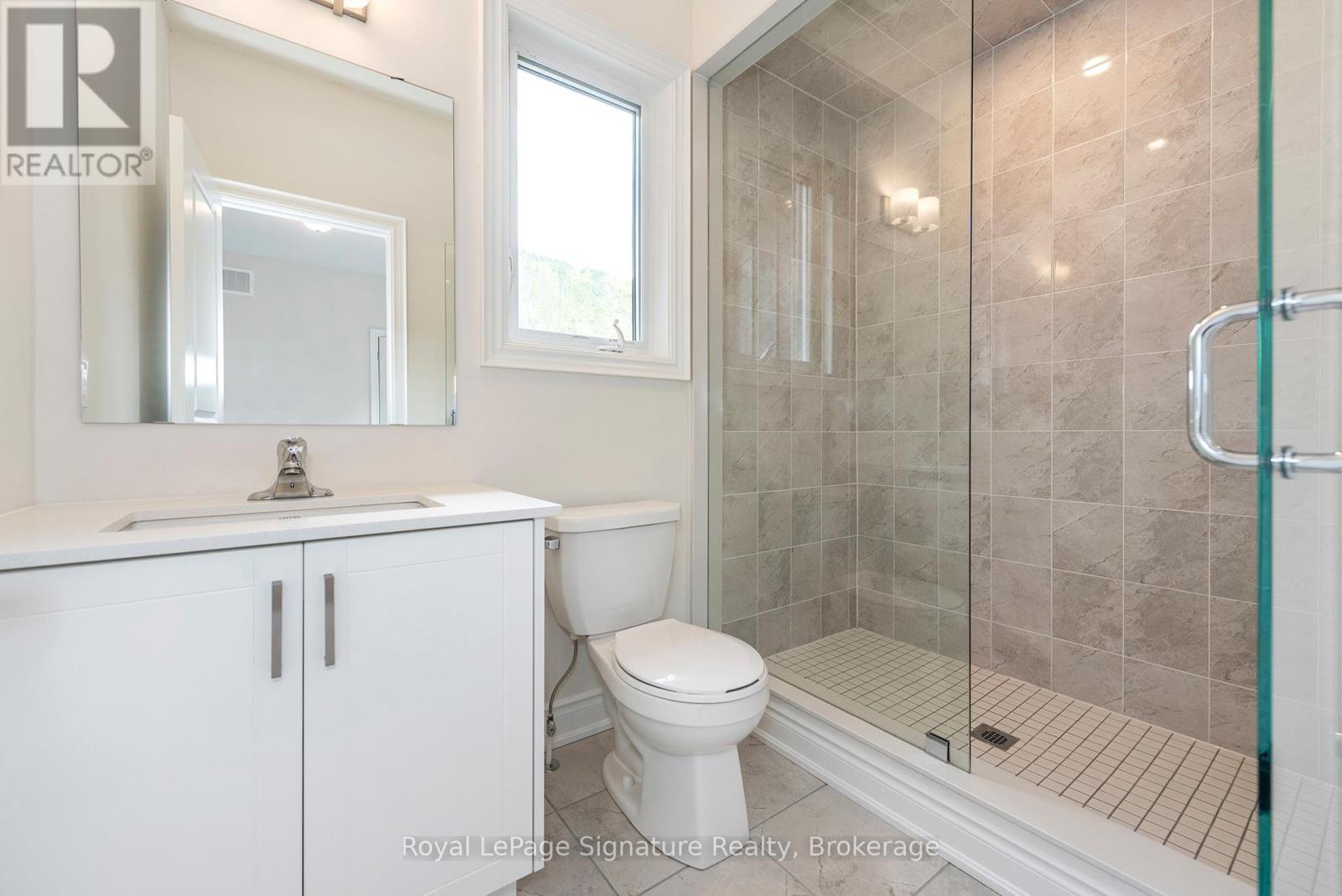 












116 DOROTHY DRIVE

,
Blue Mountains,




Ontario
N0H1J0

