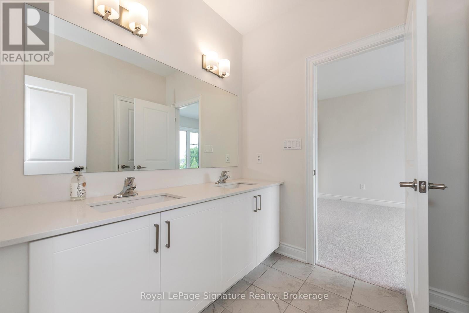 












116 DOROTHY DRIVE

,
Blue Mountains,




Ontario
N0H1J0

