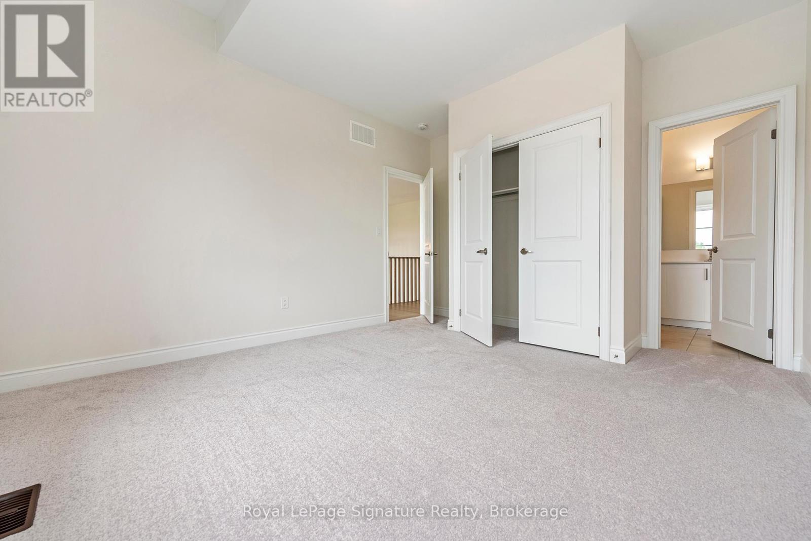 












116 DOROTHY DRIVE

,
Blue Mountains,




Ontario
N0H1J0

