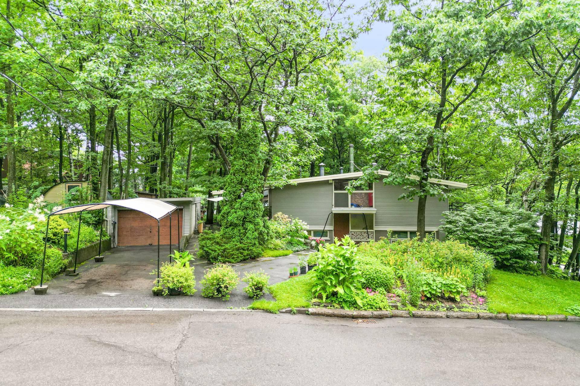









3800


Rue Le Corbusier

,
Québec (Sainte-Foy/Sillery/Cap-Rouge),




QC
G1W4P4

