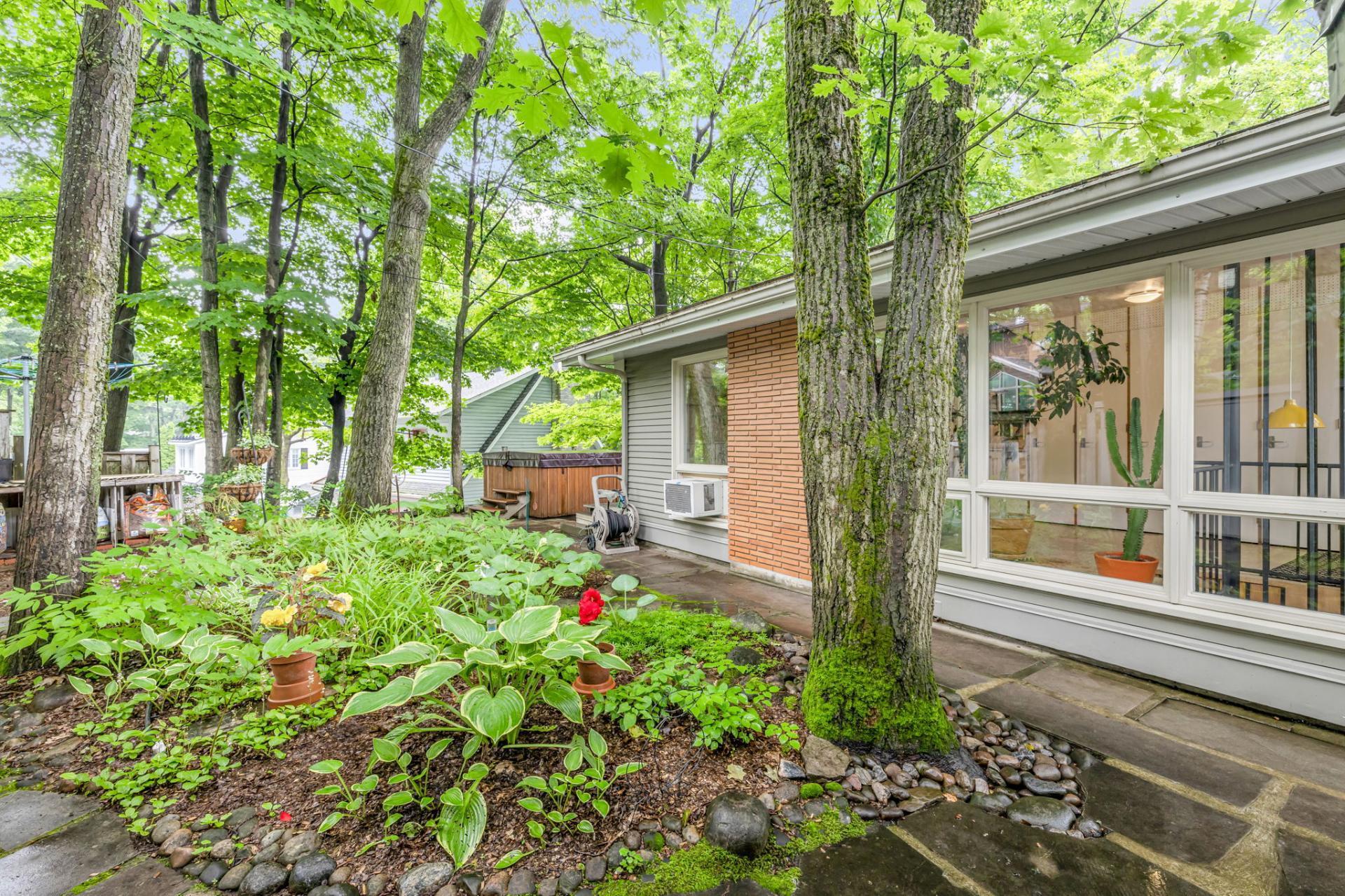 









3800


Rue Le Corbusier

,
Québec (Sainte-Foy/Sillery/Cap-Rouge),




QC
G1W4P4

