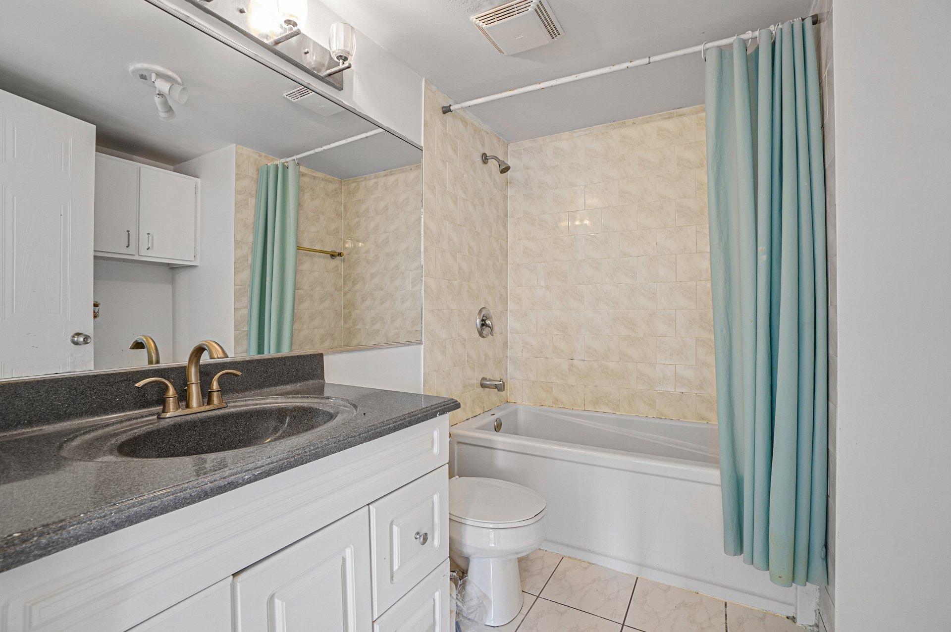 









3310


Rue Charles-Best

, 401,
Laval (Chomedey),




QC
H7V3X2

