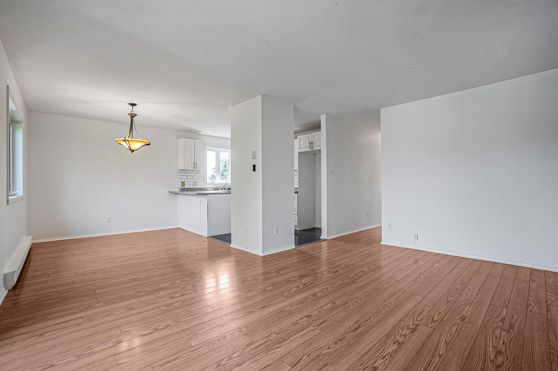 









3310


Rue Charles-Best

, 401,
Laval (Chomedey),




QC
H7V3X2

