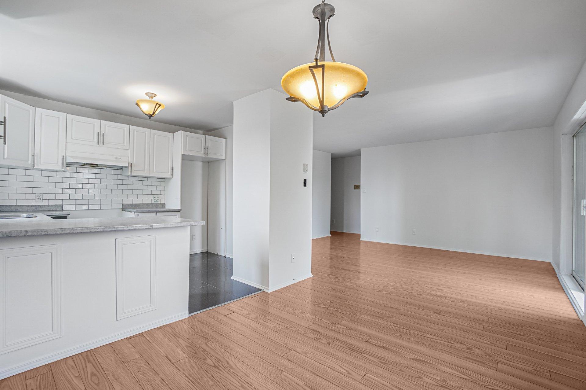 









3310


Rue Charles-Best

, 401,
Laval (Chomedey),




QC
H7V3X2

