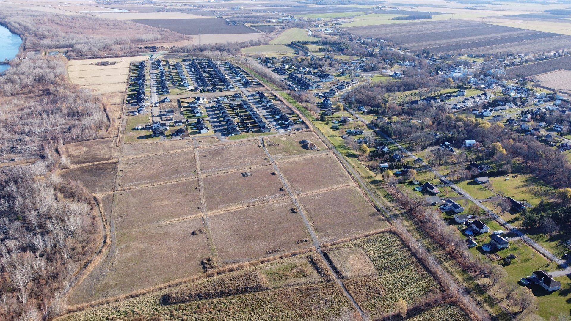 












Rue du Quai

,
Saint-Louis-de-Gonzague,







QC
J0S1T0

