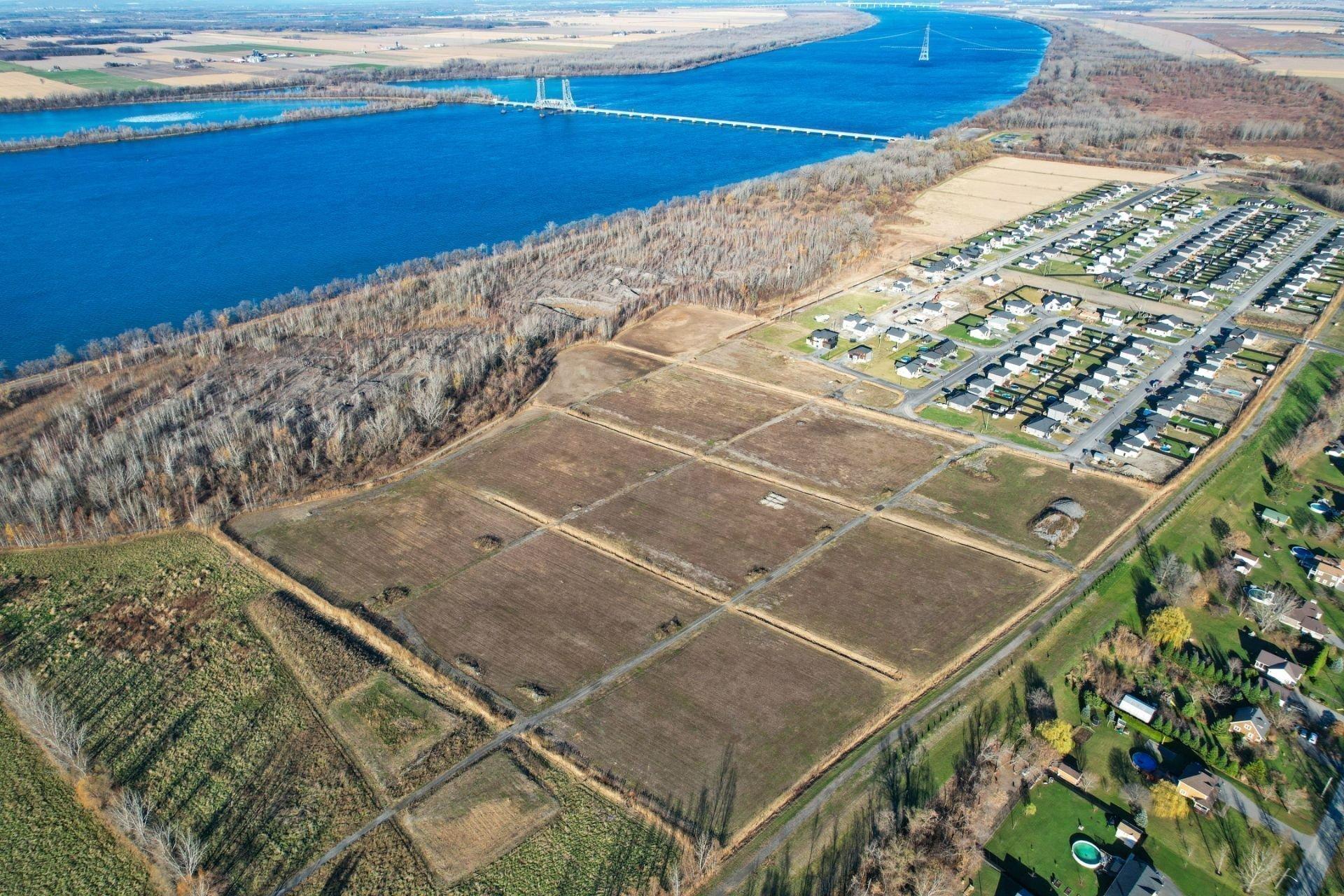 












Rue du Quai

,
Saint-Louis-de-Gonzague,







QC
J0S1T0

