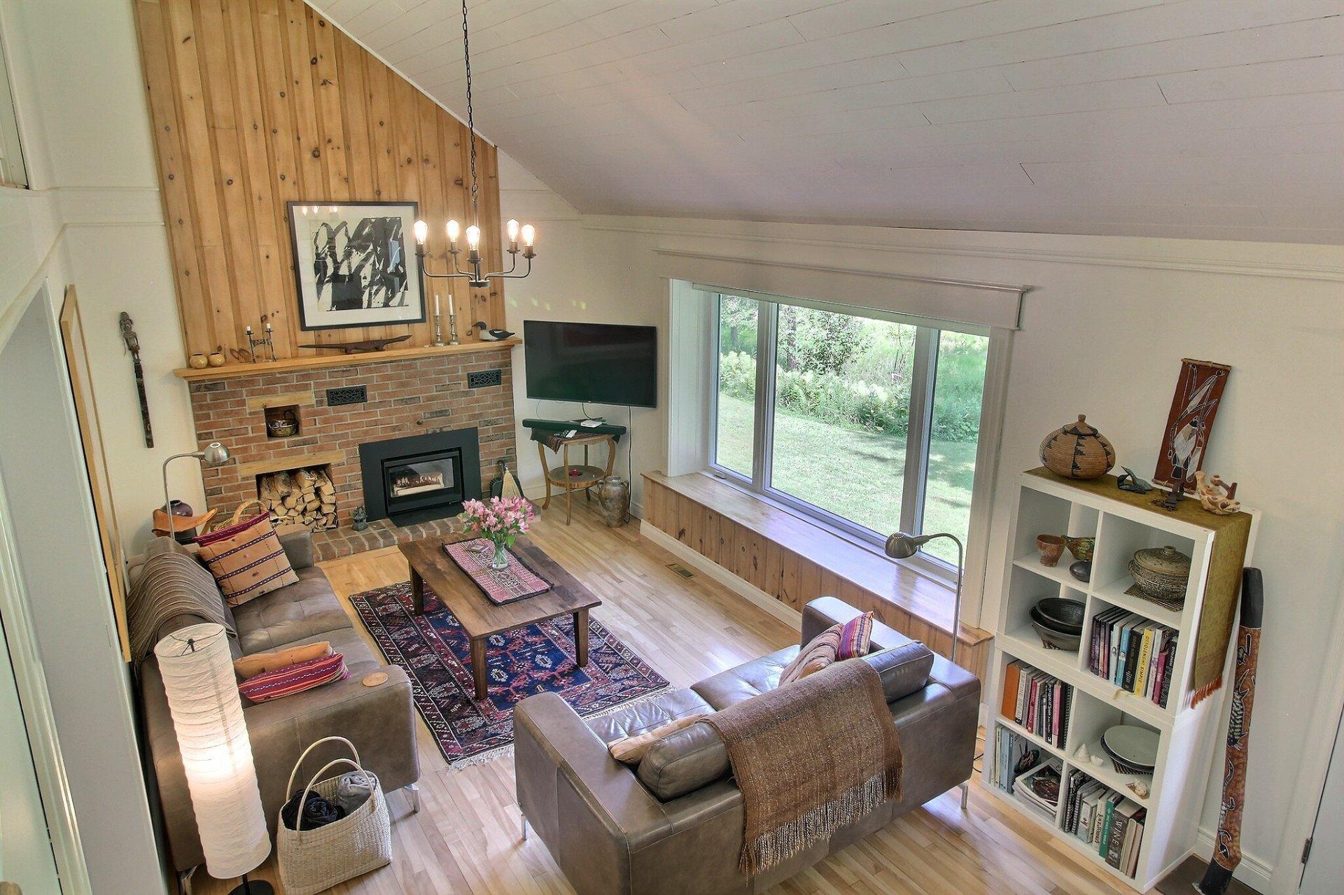 









4


Ch. McTavish

,
Stanstead - Canton,




QC
J0B1T0

