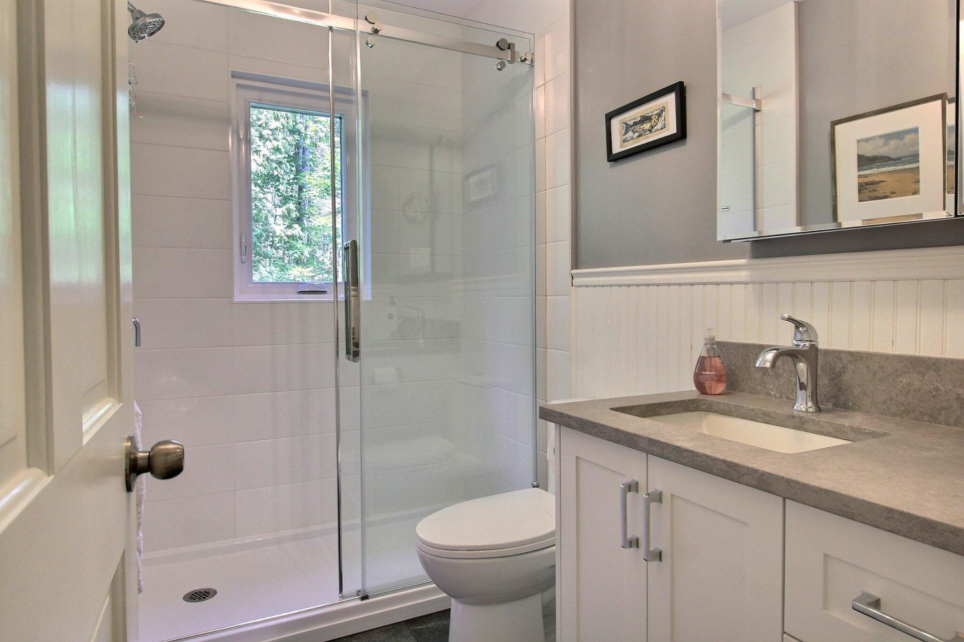 









4


Ch. McTavish

,
Stanstead - Canton,




QC
J0B1T0

