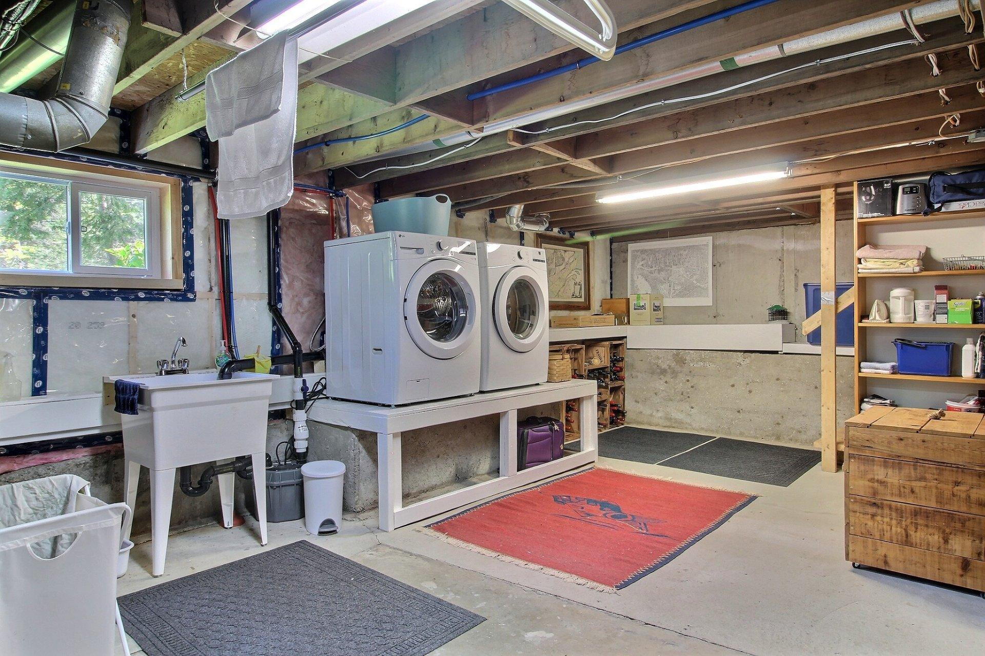 









4


Ch. McTavish

,
Stanstead - Canton,




QC
J0B1T0

