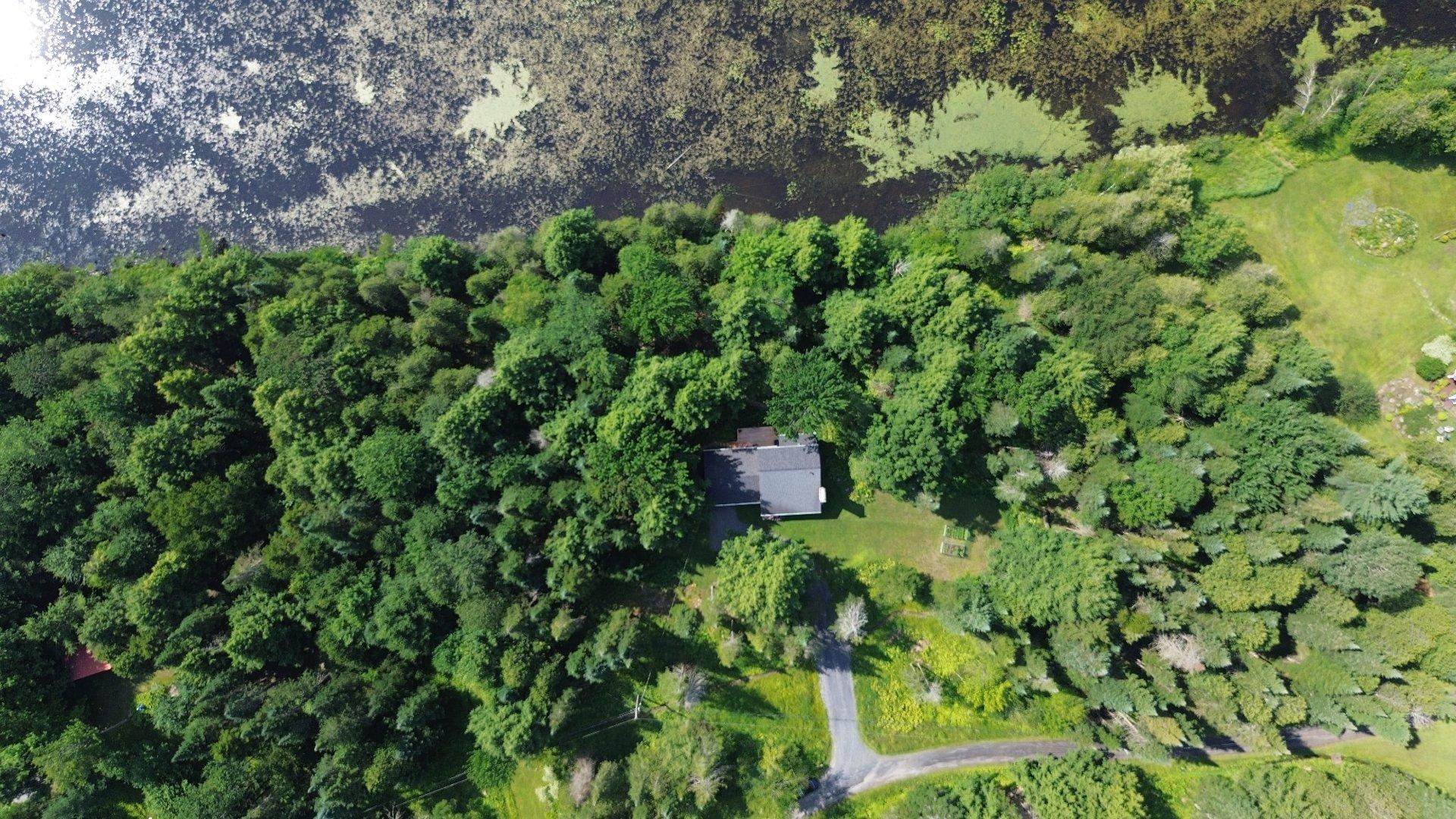 









4


Ch. McTavish

,
Stanstead - Canton,




QC
J0B1T0

