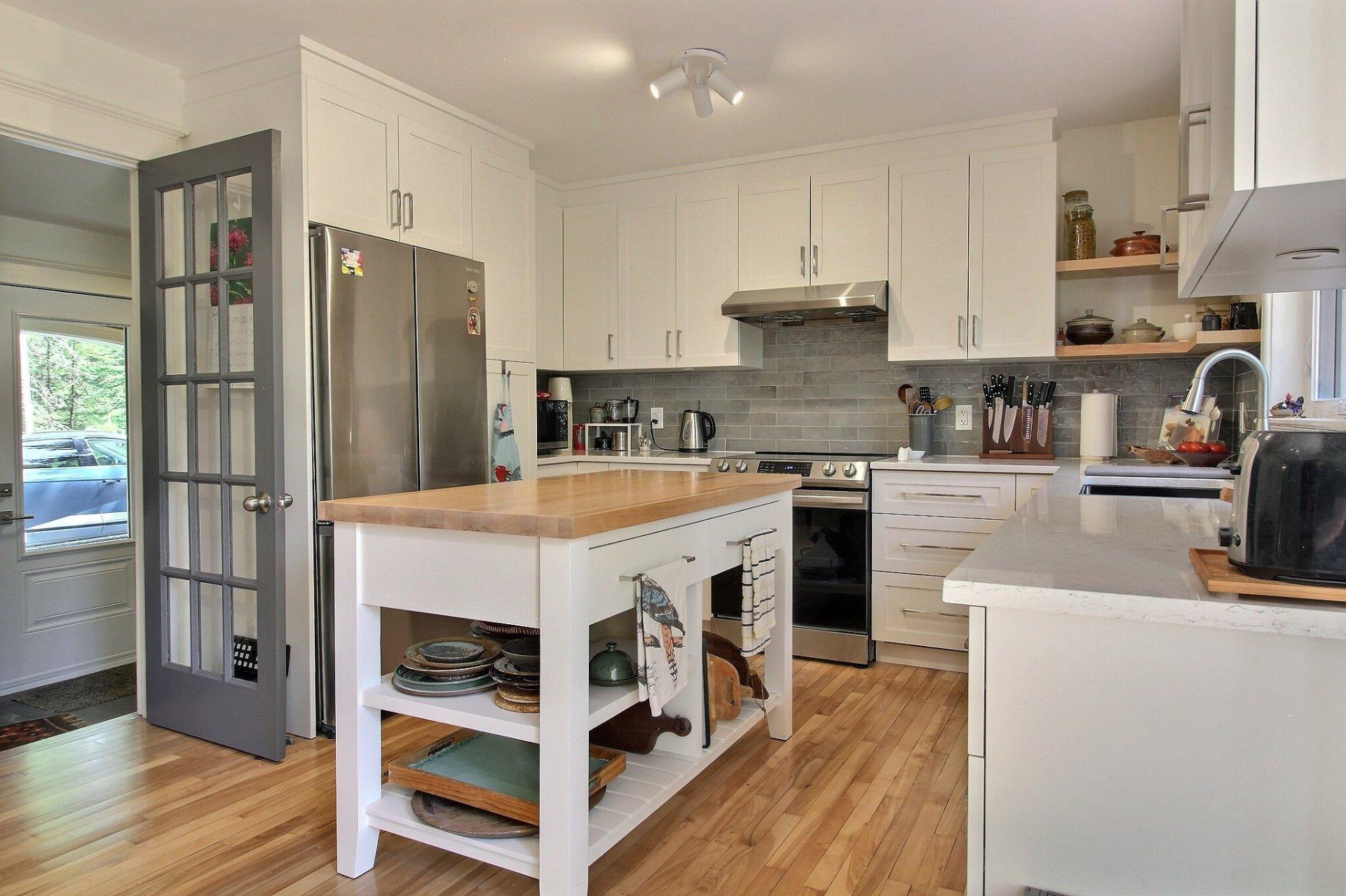 









4


Ch. McTavish

,
Stanstead - Canton,




QC
J0B1T0

