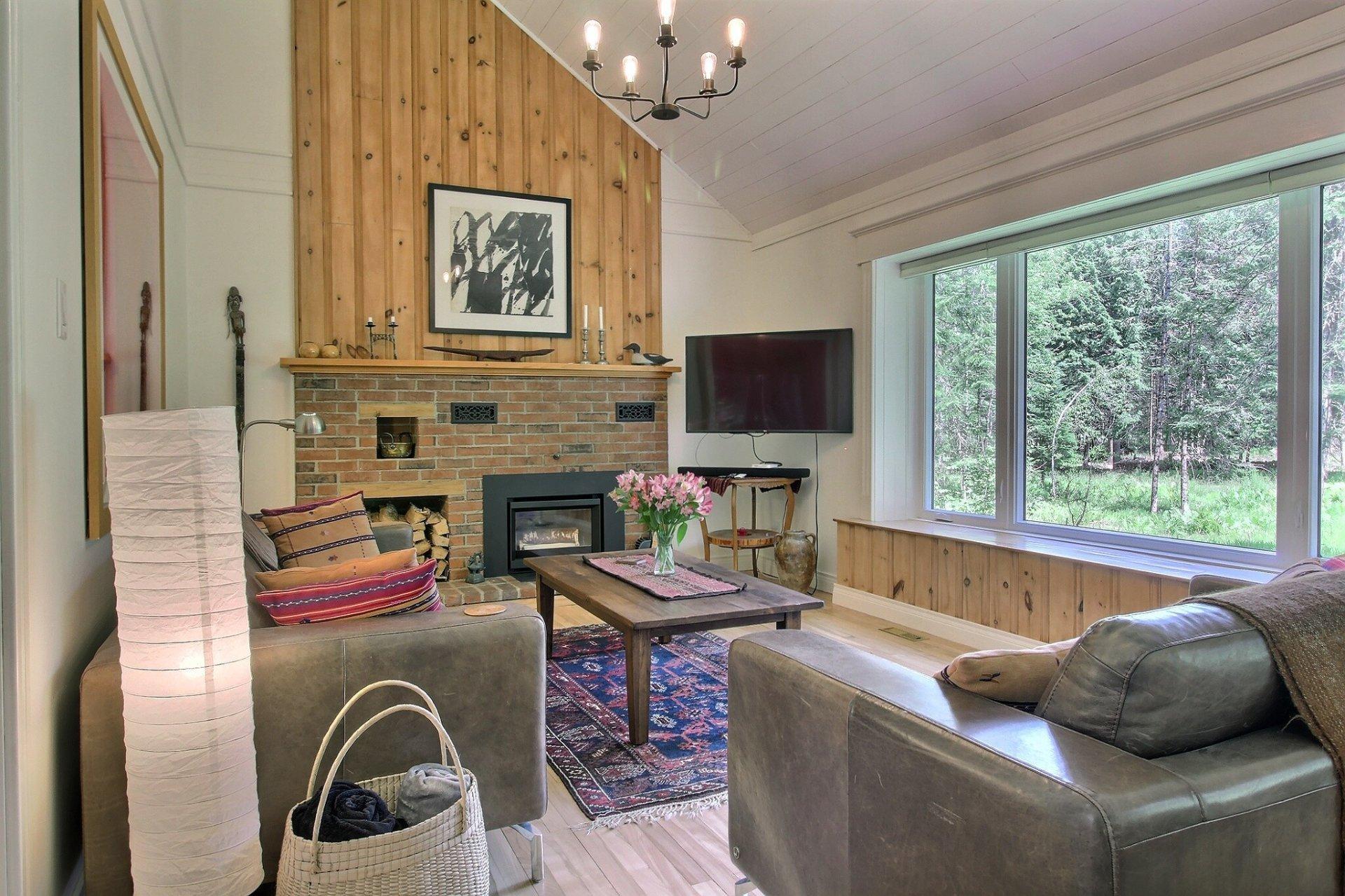









4


Ch. McTavish

,
Stanstead - Canton,




QC
J0B1T0

