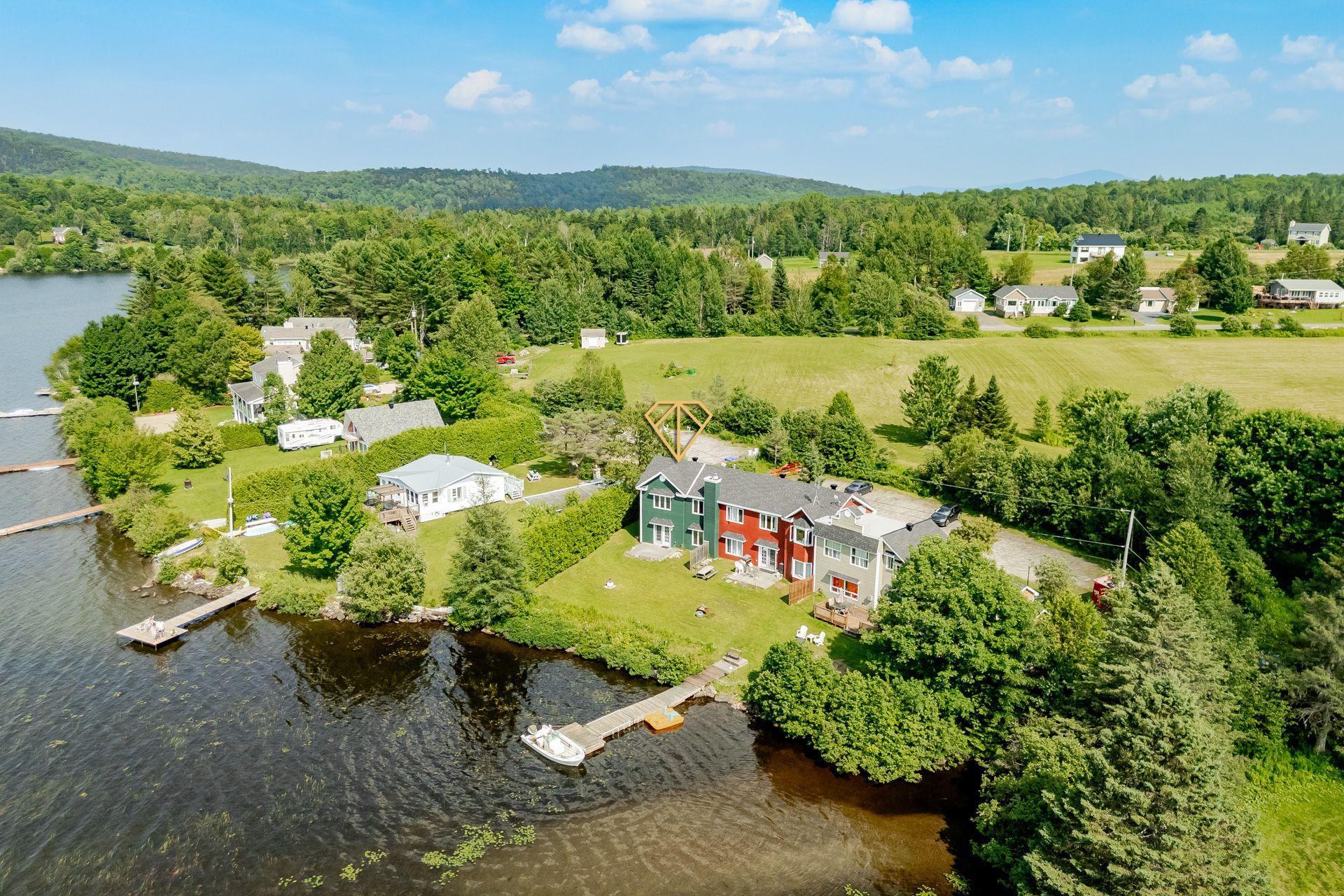 









973


Ch. du Domaine-du-Pinacle

, A,
Coaticook,




QC
J1A2S4


