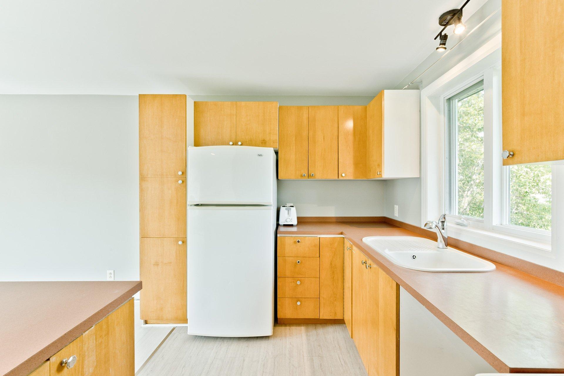 









973


Ch. du Domaine-du-Pinacle

, A,
Coaticook,




QC
J1A2S4

