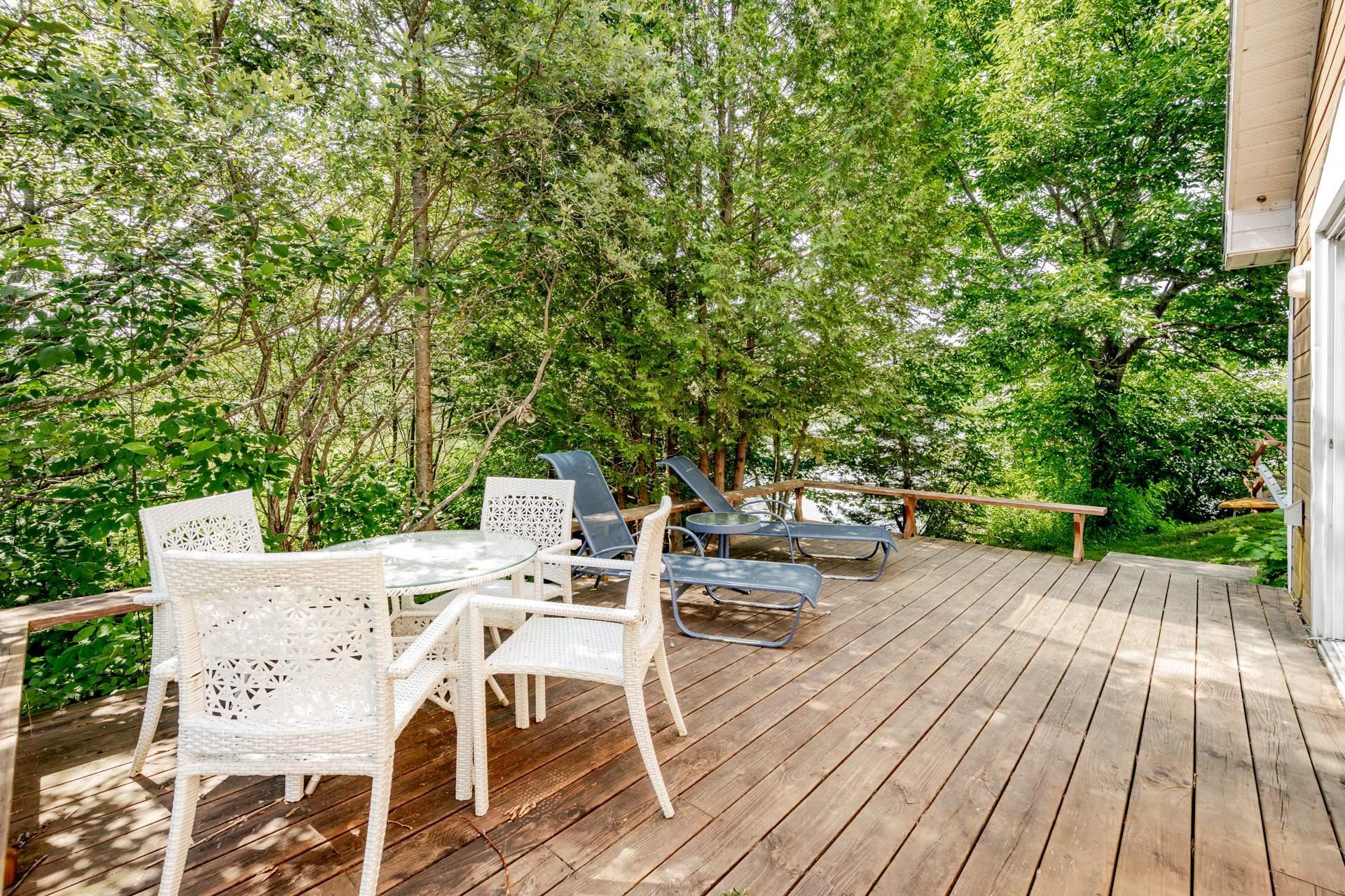 









971


Ch. du Domaine-du-Pinacle

, B,
Coaticook,




QC
J1A2S4

