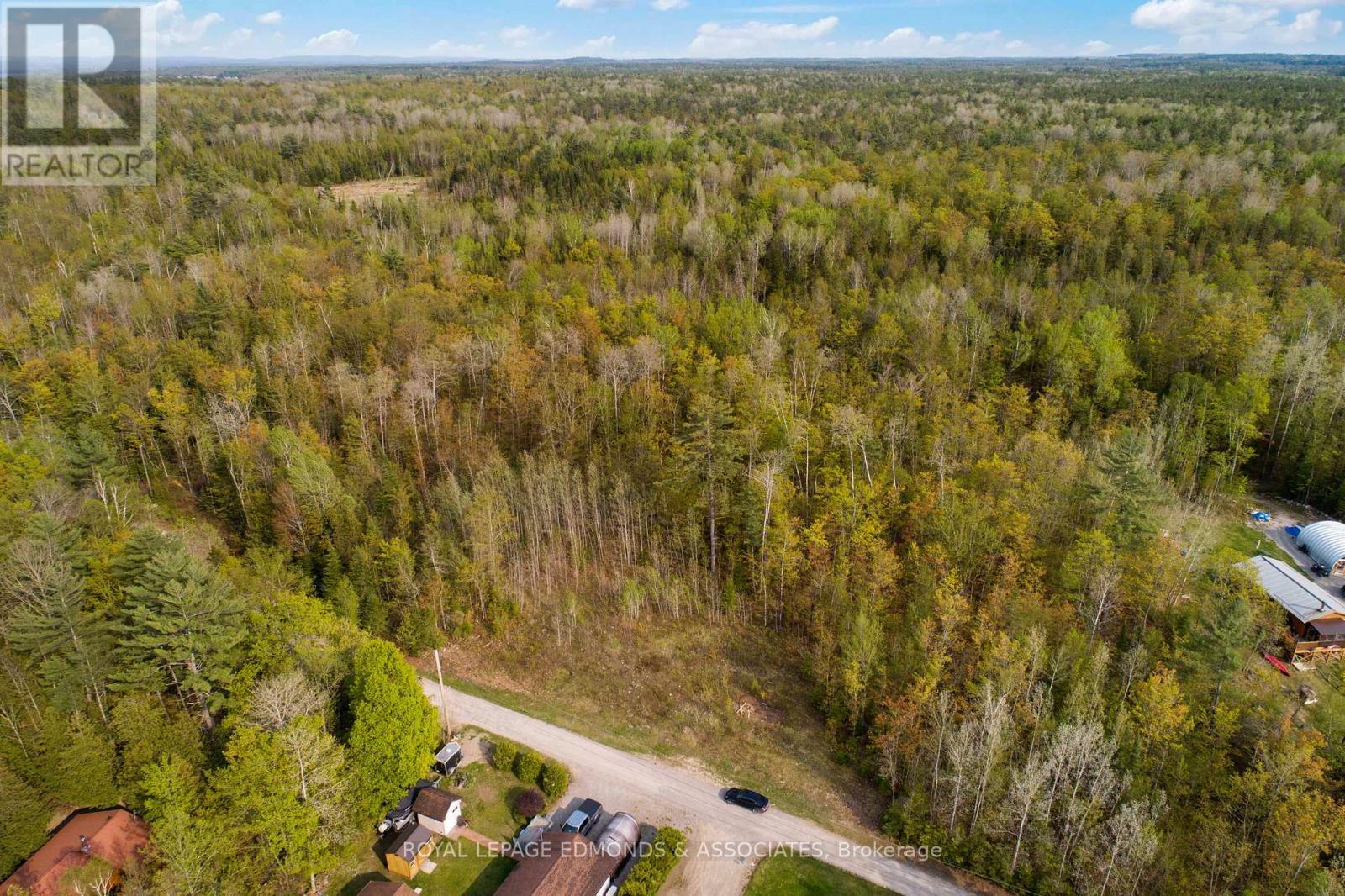 












0 SINKHOLE TRAIL

,
Whitewater Region,







Ontario
K0J2L0

