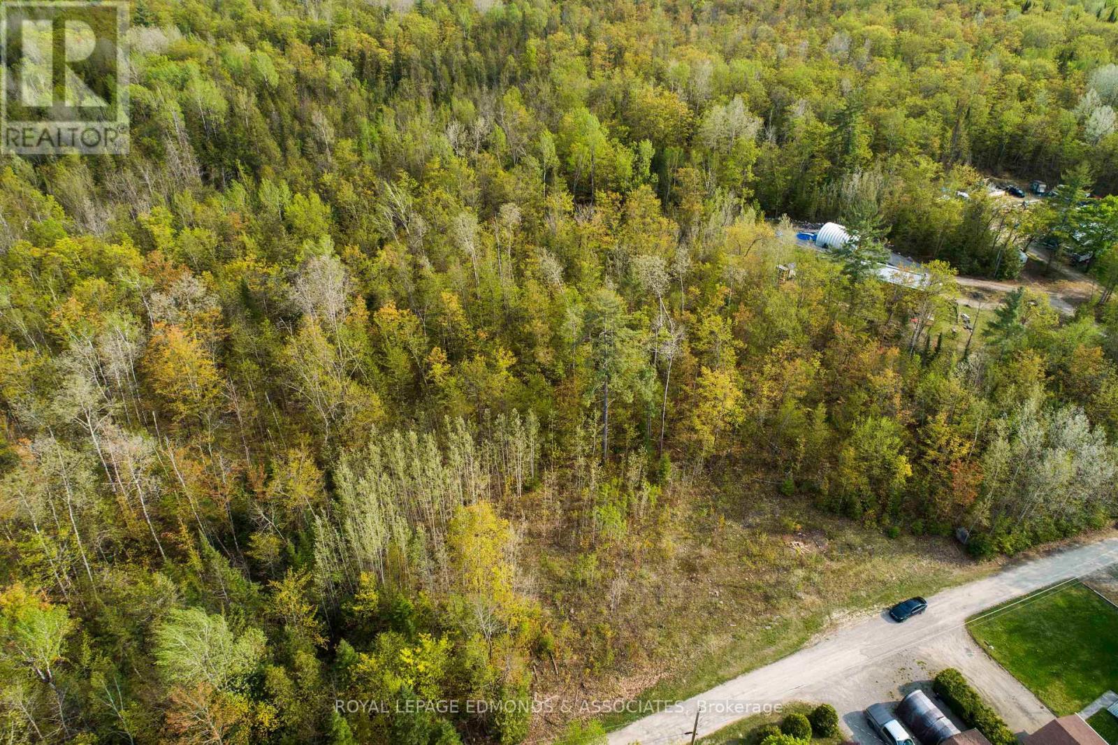 












0 SINKHOLE TRAIL

,
Whitewater Region,







Ontario
K0J2L0

