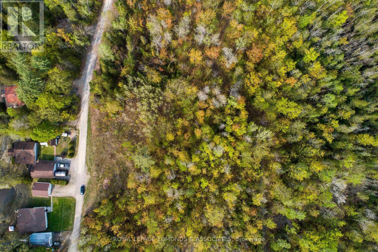 












0 SINKHOLE TRAIL

,
Whitewater Region,







Ontario
K0J2L0

