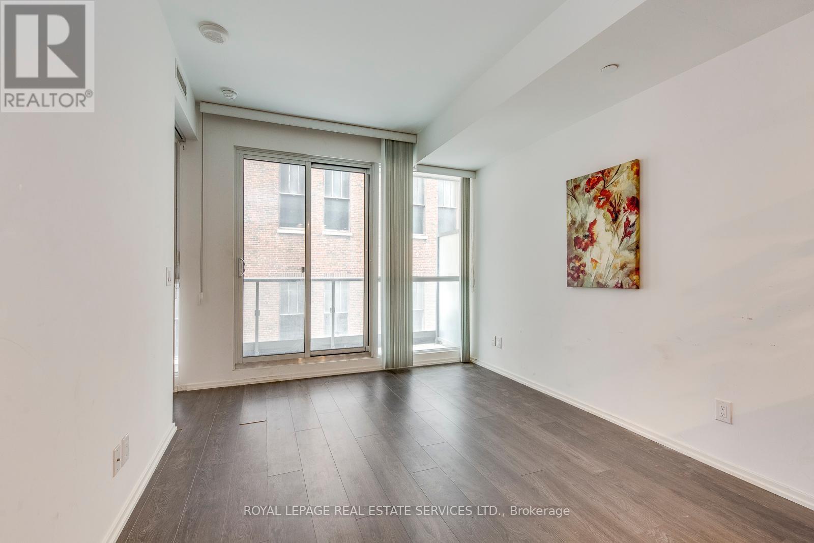 












1508 - 70 TEMPERANCE STREET

,
Toronto,




Ontario
M5H4E8

