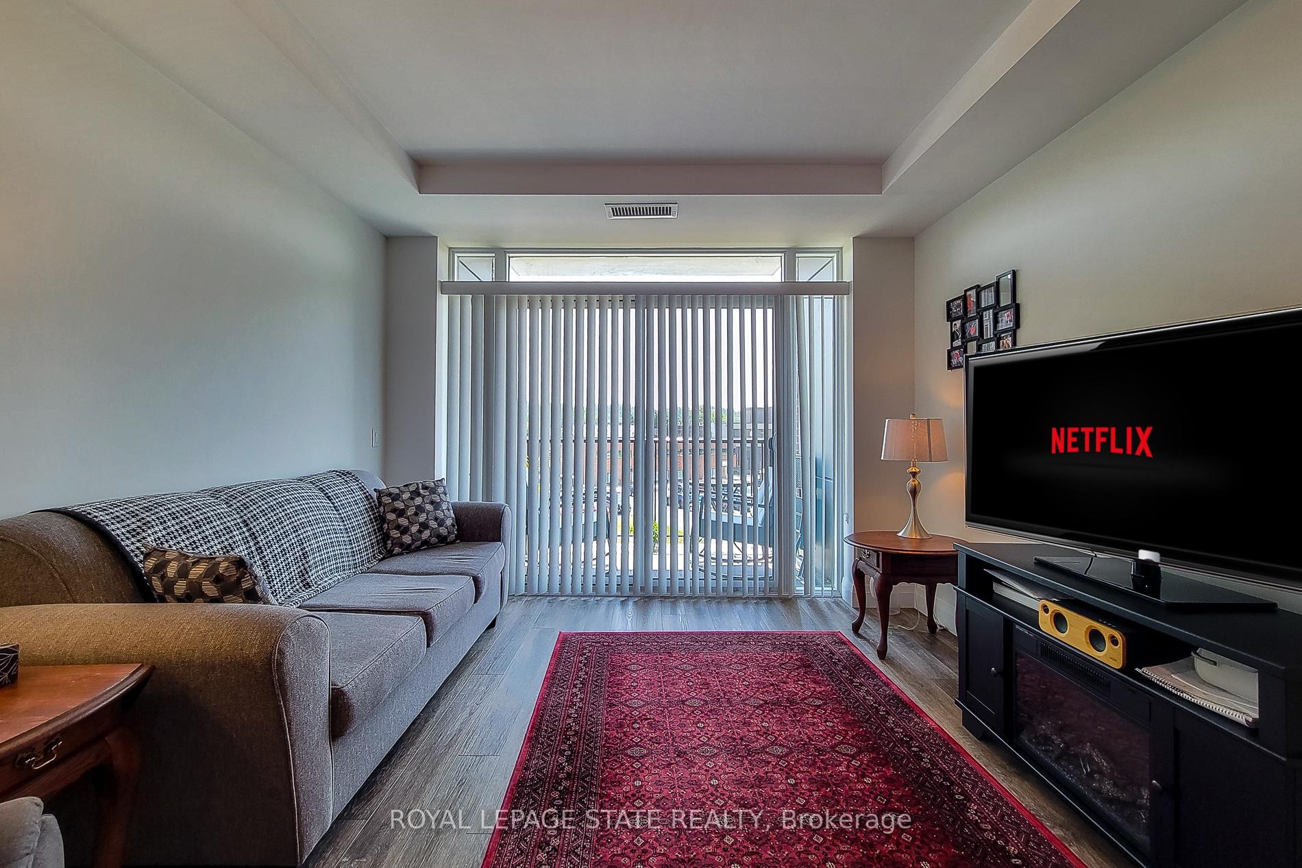 









1


Redfern

Avenue, 313,
Hamilton,




ON
L9C 7S6

