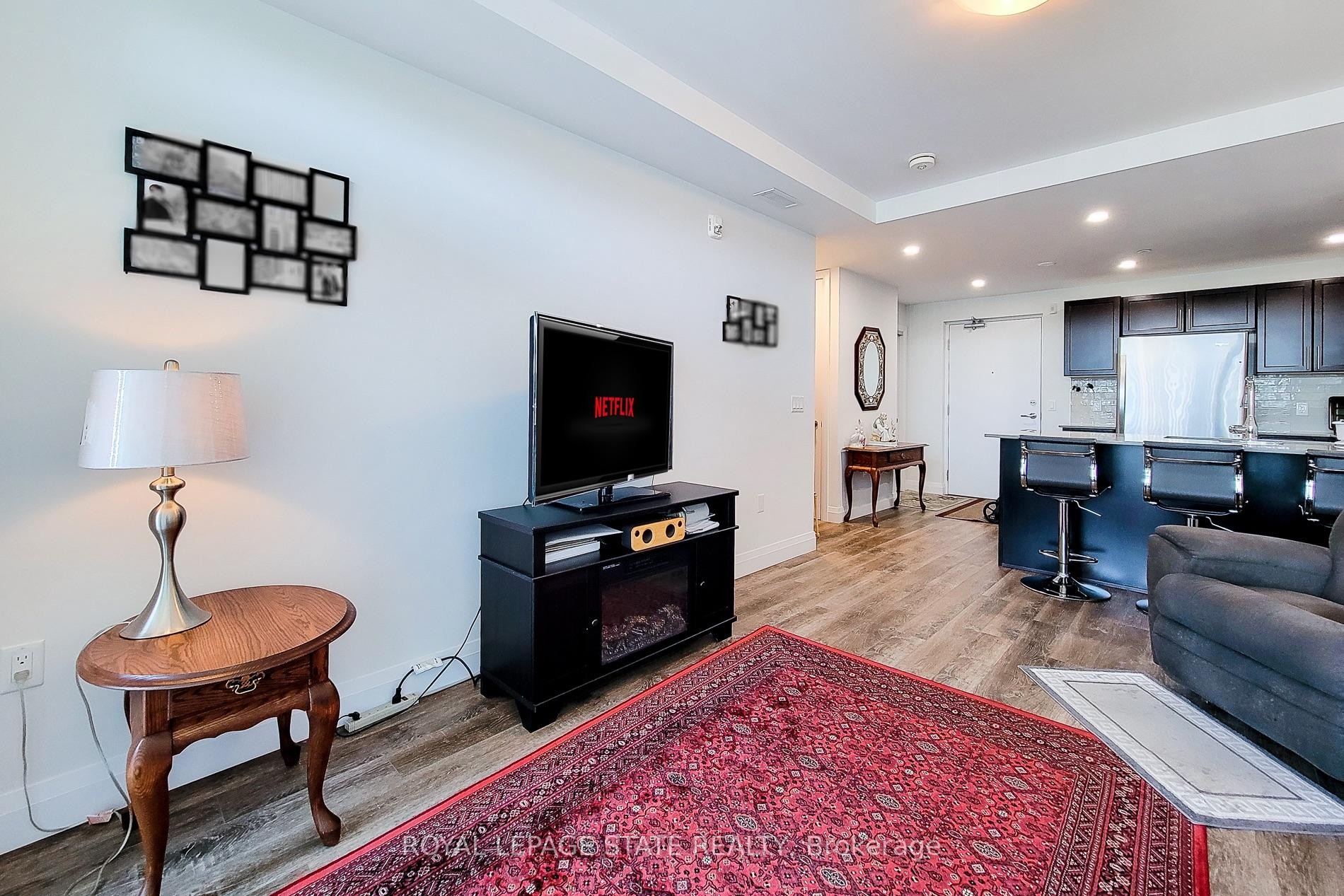 









1


Redfern

Avenue, 313,
Hamilton,




ON
L9C 7S6

