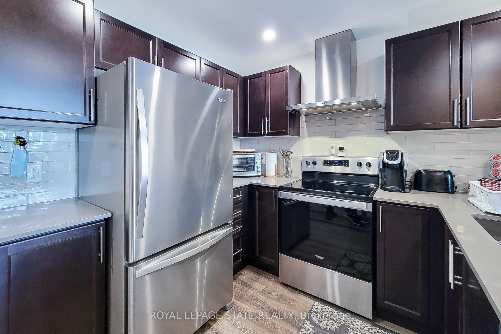 









1


Redfern

Avenue, 313,
Hamilton,




ON
L9C 7S6

