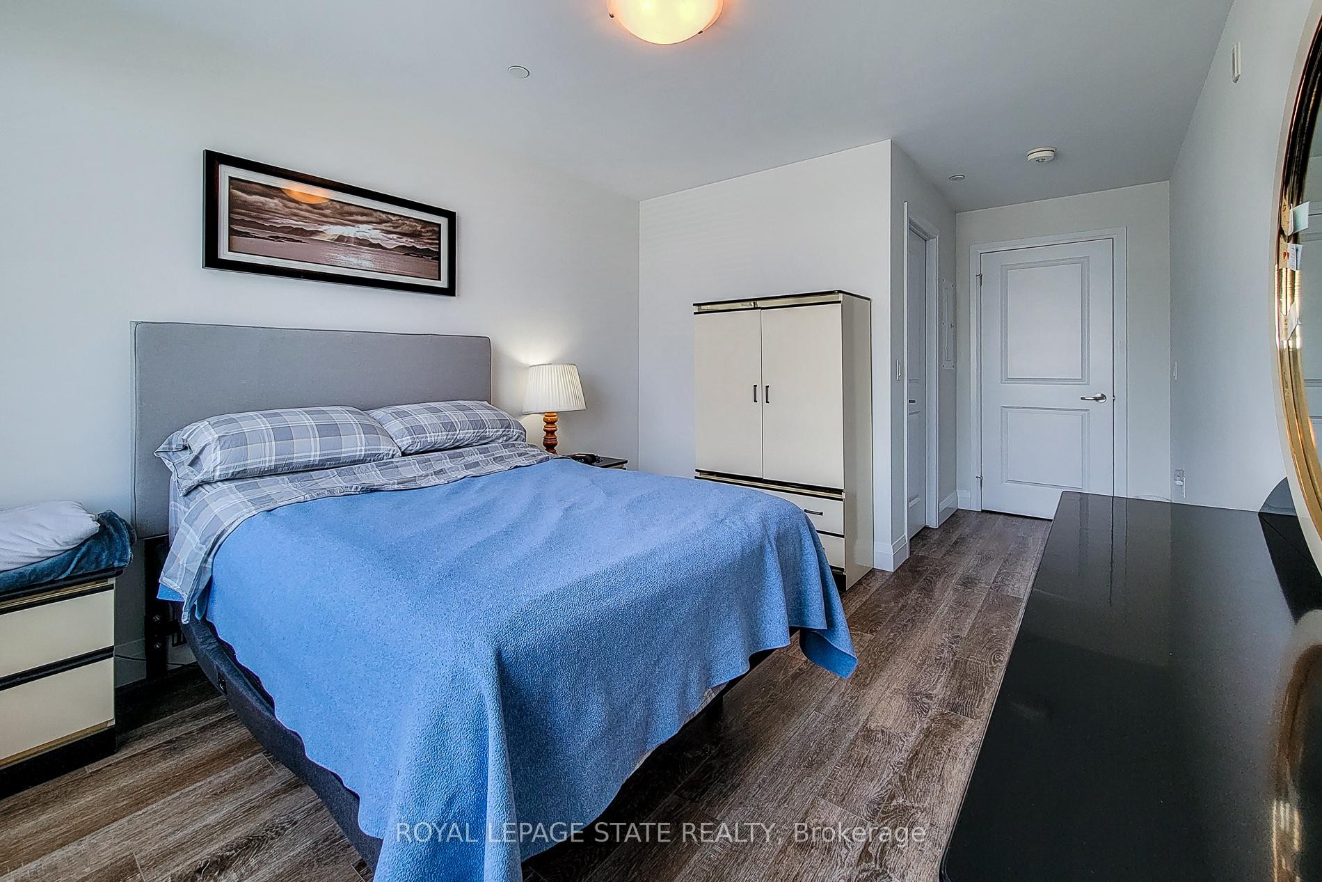 









1


Redfern

Avenue, 313,
Hamilton,




ON
L9C 7S6

