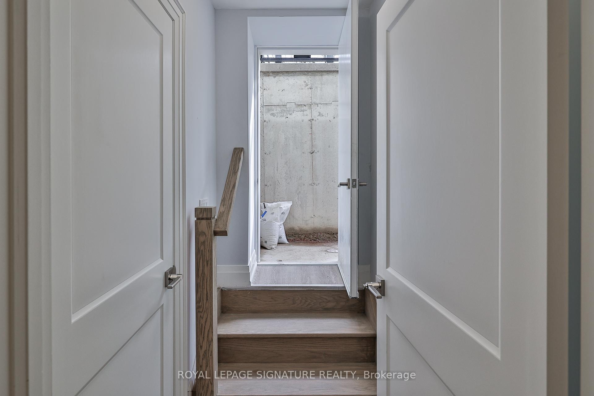 









60


Belvidere

Avenue, Lower Level,
Toronto,




ON
M6C 1P6

