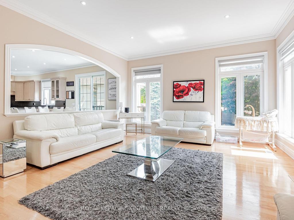 









39


Frybrook

Crescent,
Richmond Hill,




ON
L4B 4B9

