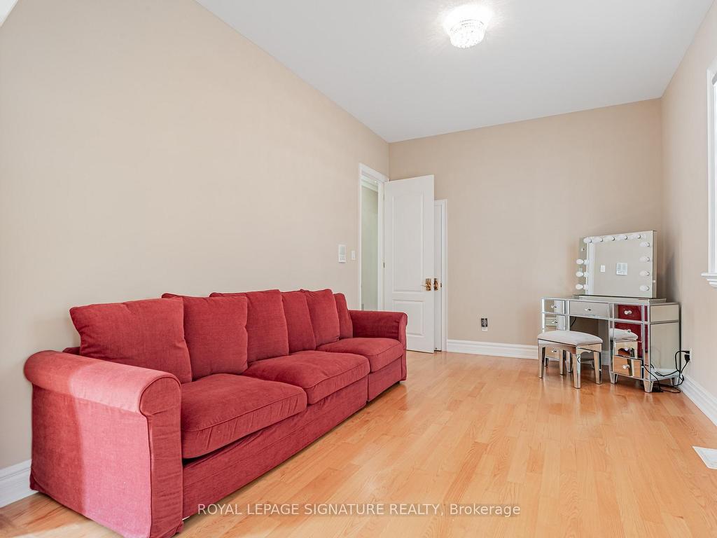 









39


Frybrook

Crescent,
Richmond Hill,




ON
L4B 4B9


