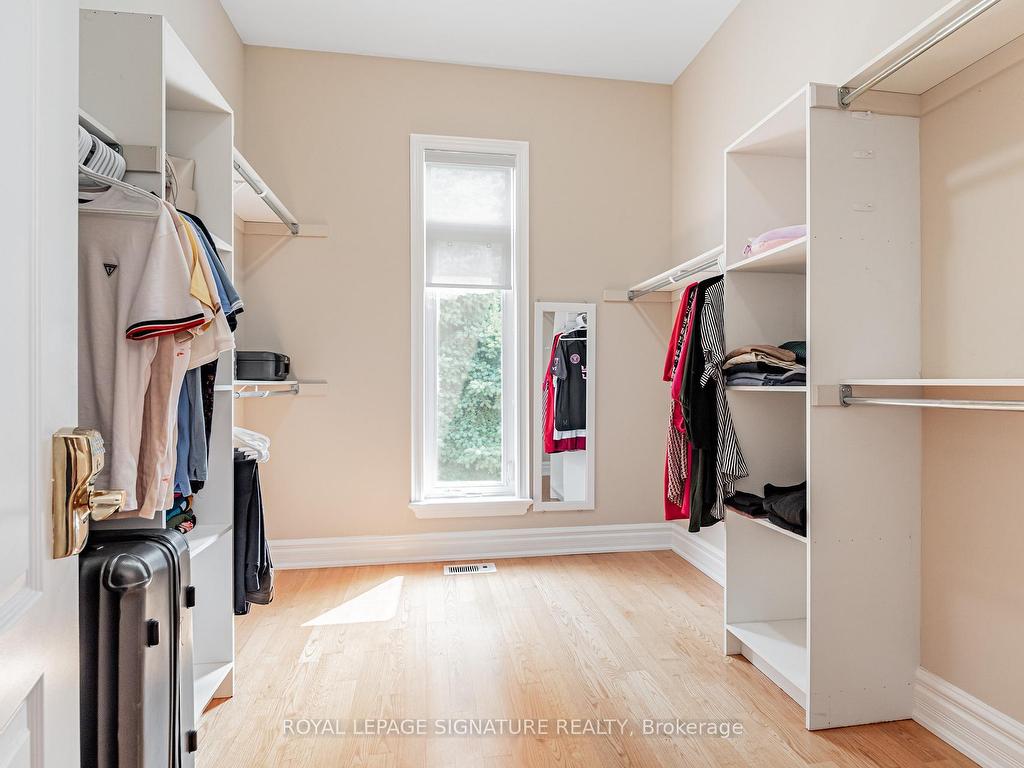 









39


Frybrook

Crescent,
Richmond Hill,




ON
L4B 4B9

