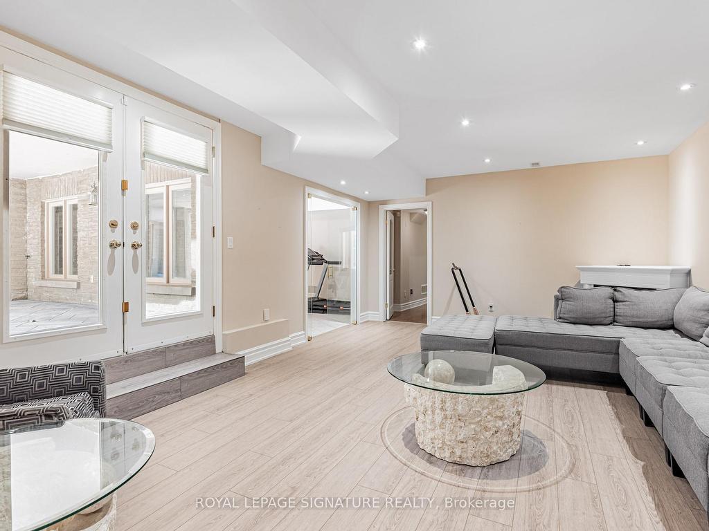 









39


Frybrook

Crescent,
Richmond Hill,




ON
L4B 4B9

