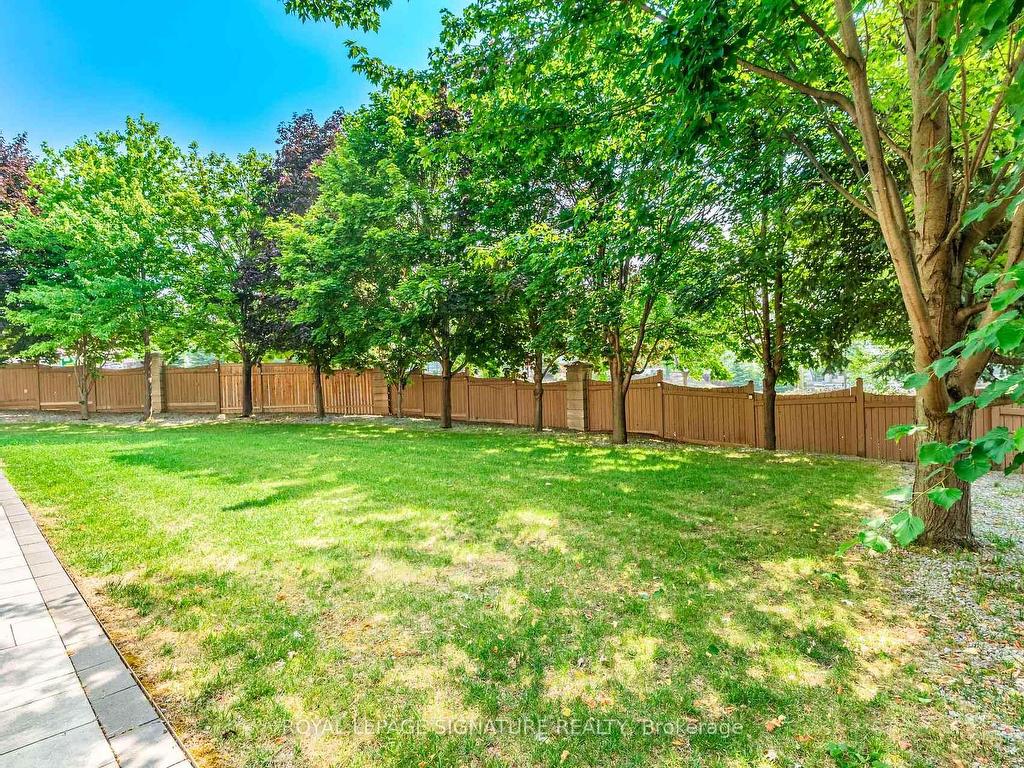 









39


Frybrook

Crescent,
Richmond Hill,




ON
L4B 4B9

