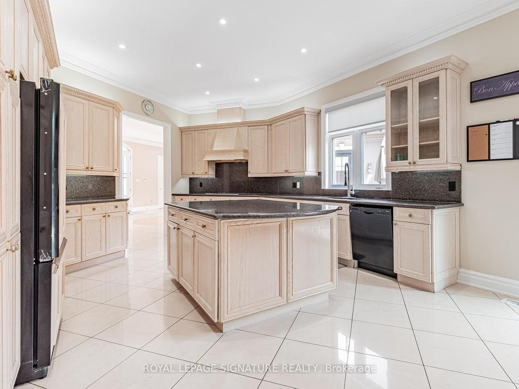 









39


Frybrook

Crescent,
Richmond Hill,




ON
L4B 4B9

