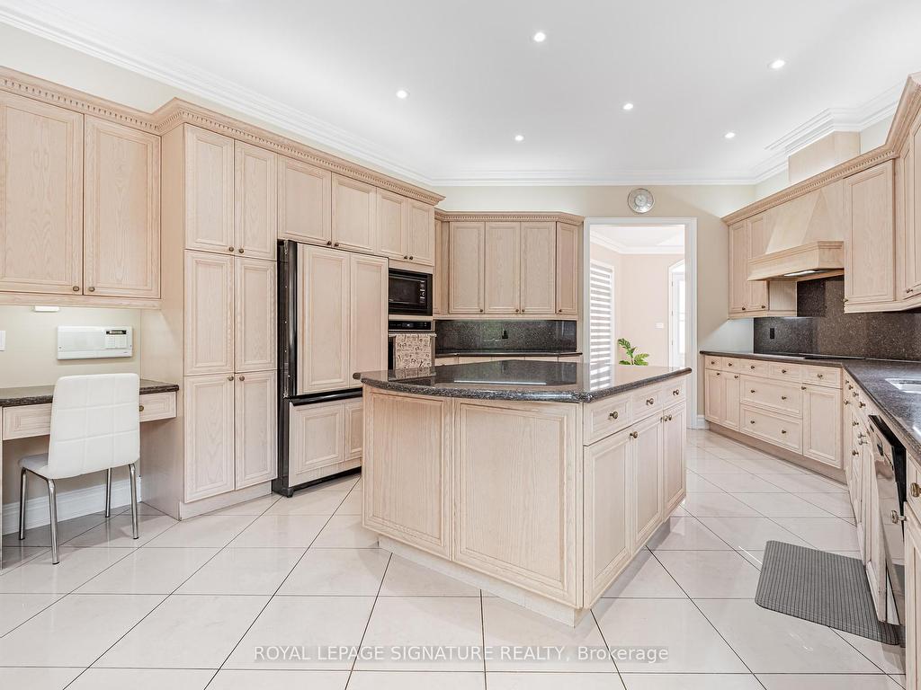 









39


Frybrook

Crescent,
Richmond Hill,




ON
L4B 4B9

