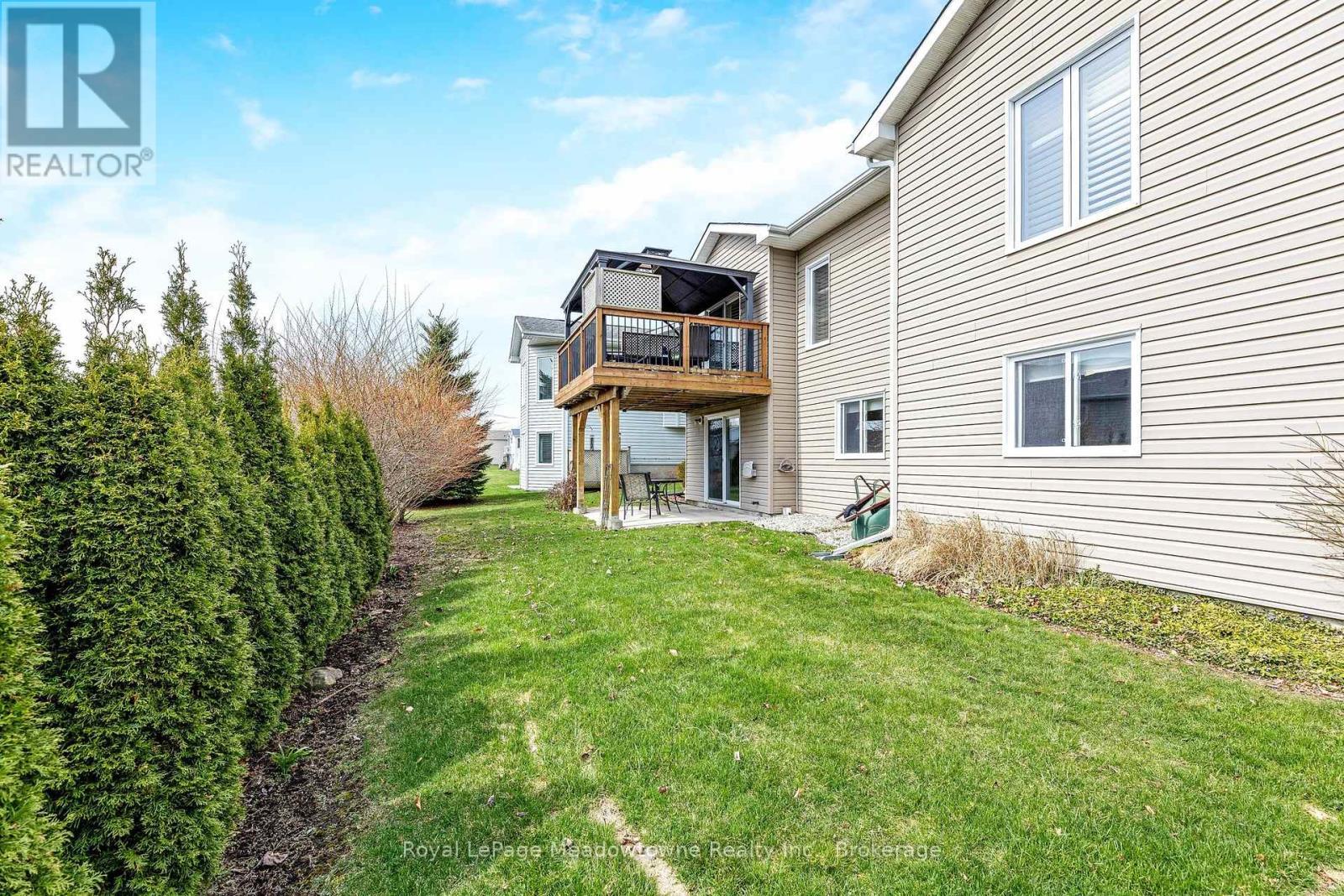 












120 GRACEHILL CRESCENT

,
Hamilton (Freelton),




Ontario
L8B1A5

