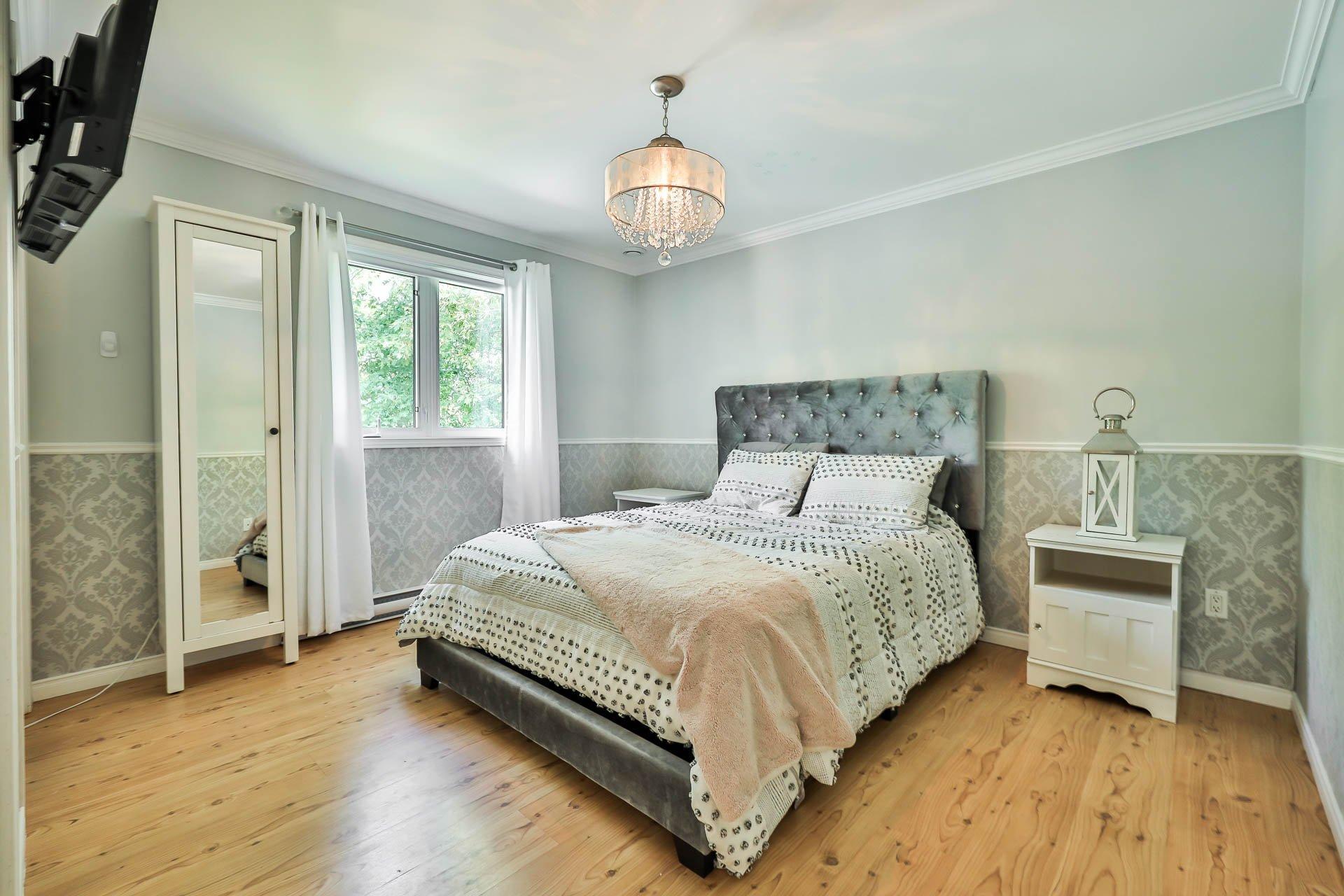 









47


Rue Mercier

,
Val-des-Monts,




QC
J8N7V1

