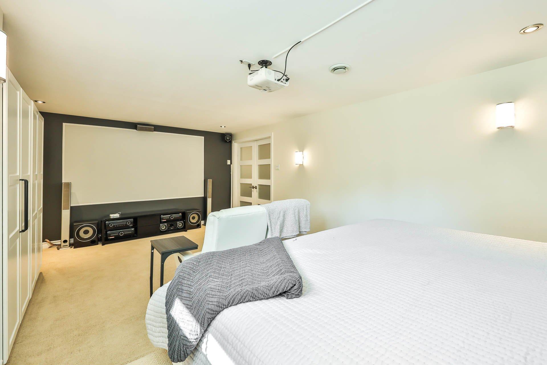 









47


Rue Mercier

,
Val-des-Monts,




QC
J8N7V1

