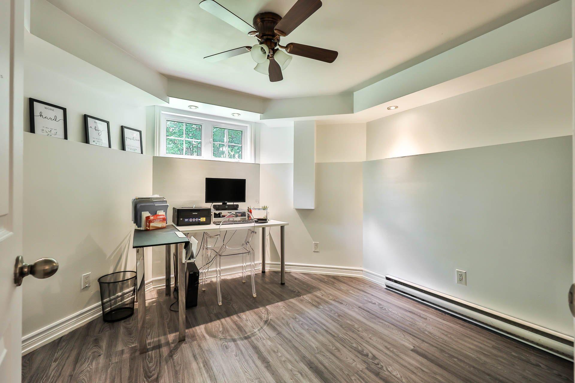 









47


Rue Mercier

,
Val-des-Monts,




QC
J8N7V1

