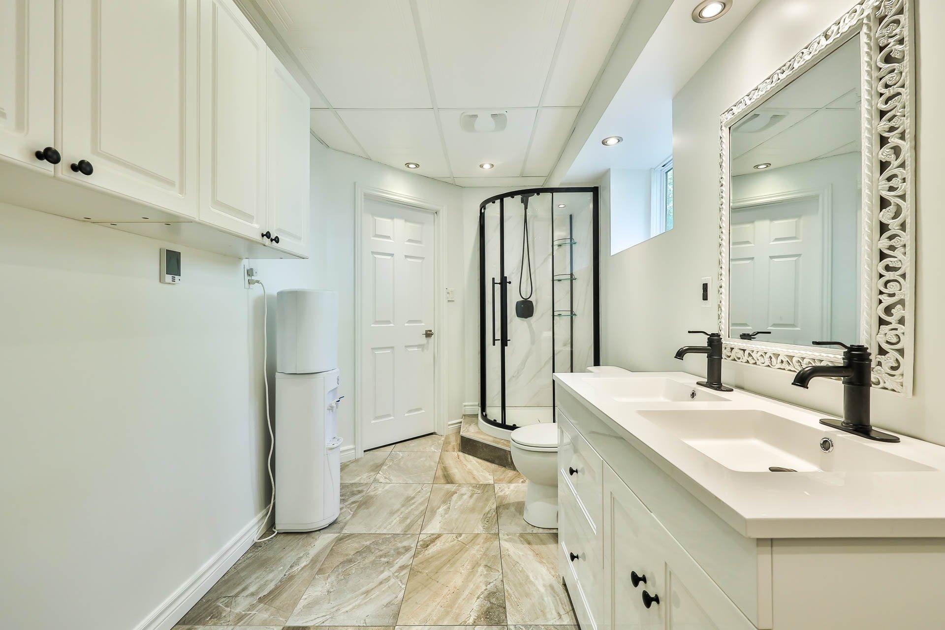 









47


Rue Mercier

,
Val-des-Monts,




QC
J8N7V1

