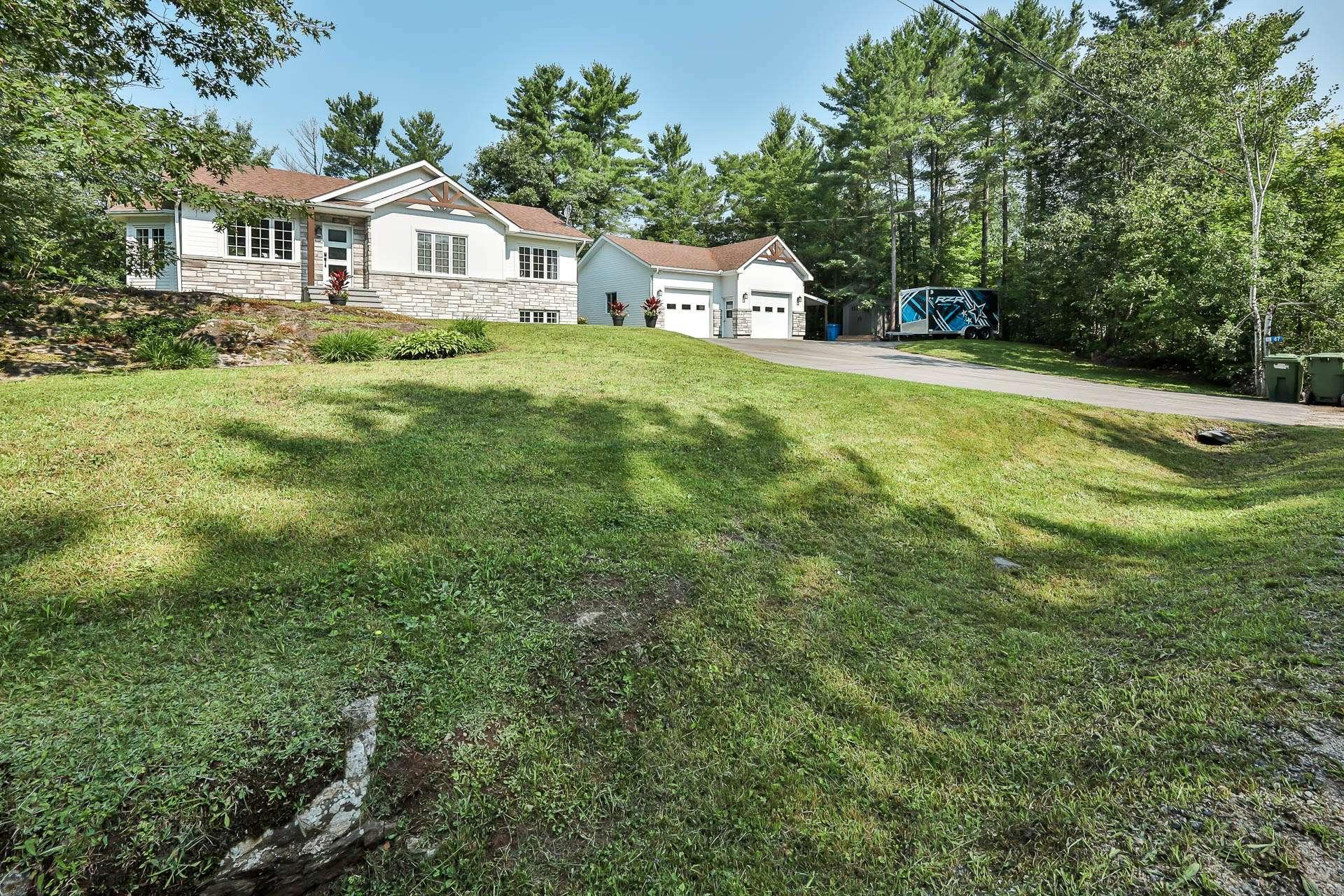 









47


Rue Mercier

,
Val-des-Monts,




QC
J8N7V1

