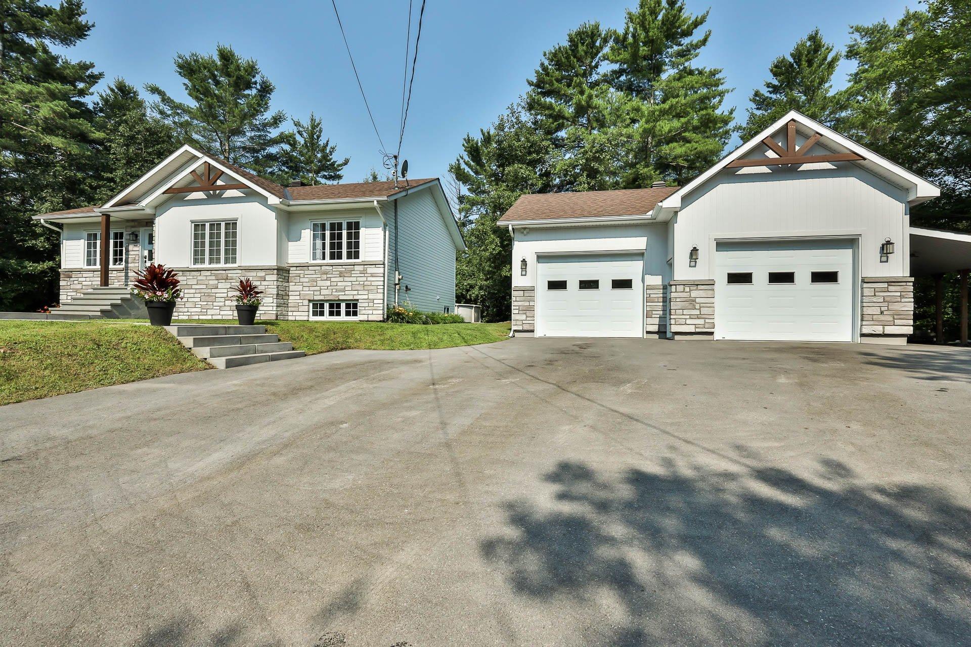 









47


Rue Mercier

,
Val-des-Monts,




QC
J8N7V1

