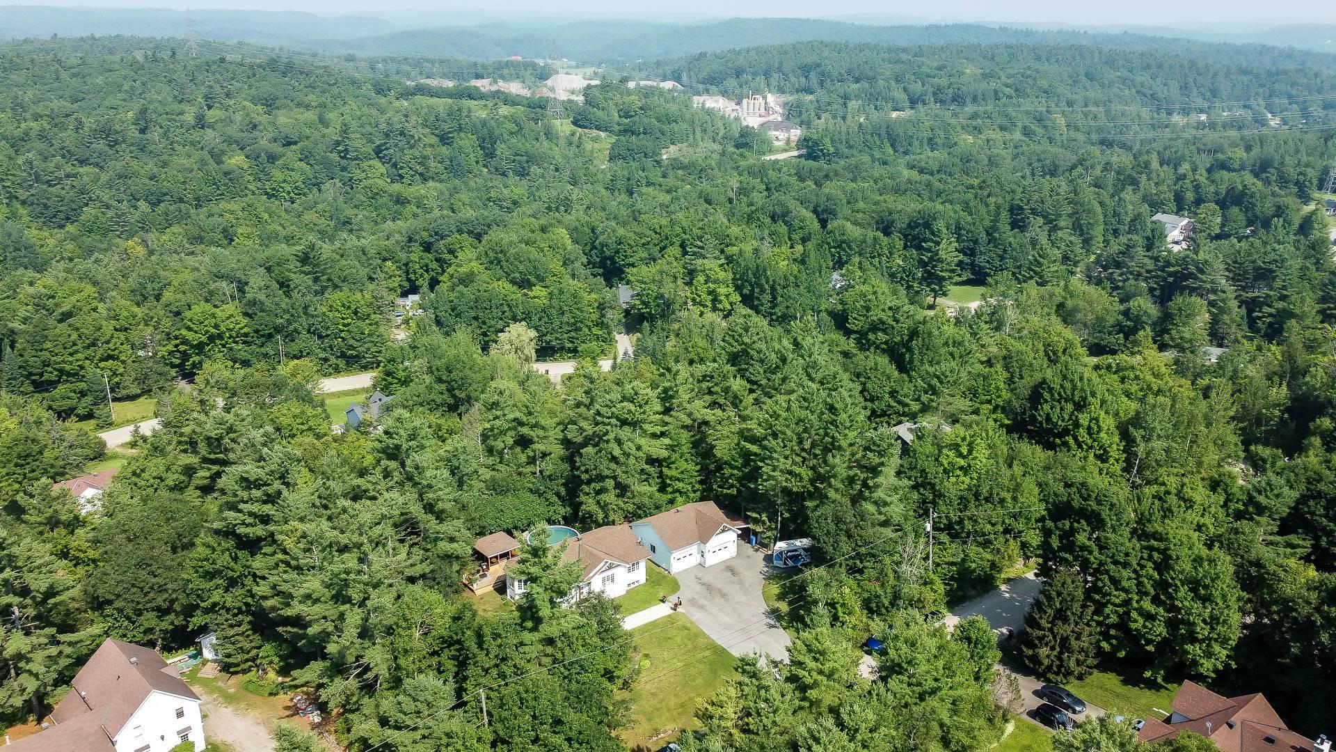 









47


Rue Mercier

,
Val-des-Monts,




QC
J8N7V1

