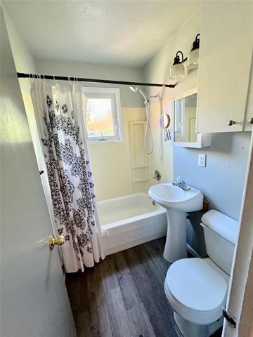 









2261


Gallagher

AVE,
Winnipeg,




MB
R3E 1T7

