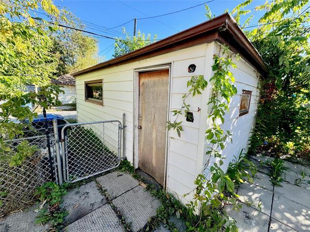 









2261


Gallagher

AVE,
Winnipeg,




MB
R3E 1T7

