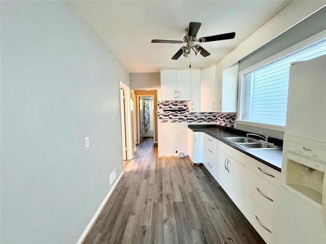 









2261


Gallagher

AVE,
Winnipeg,




MB
R3E 1T7


