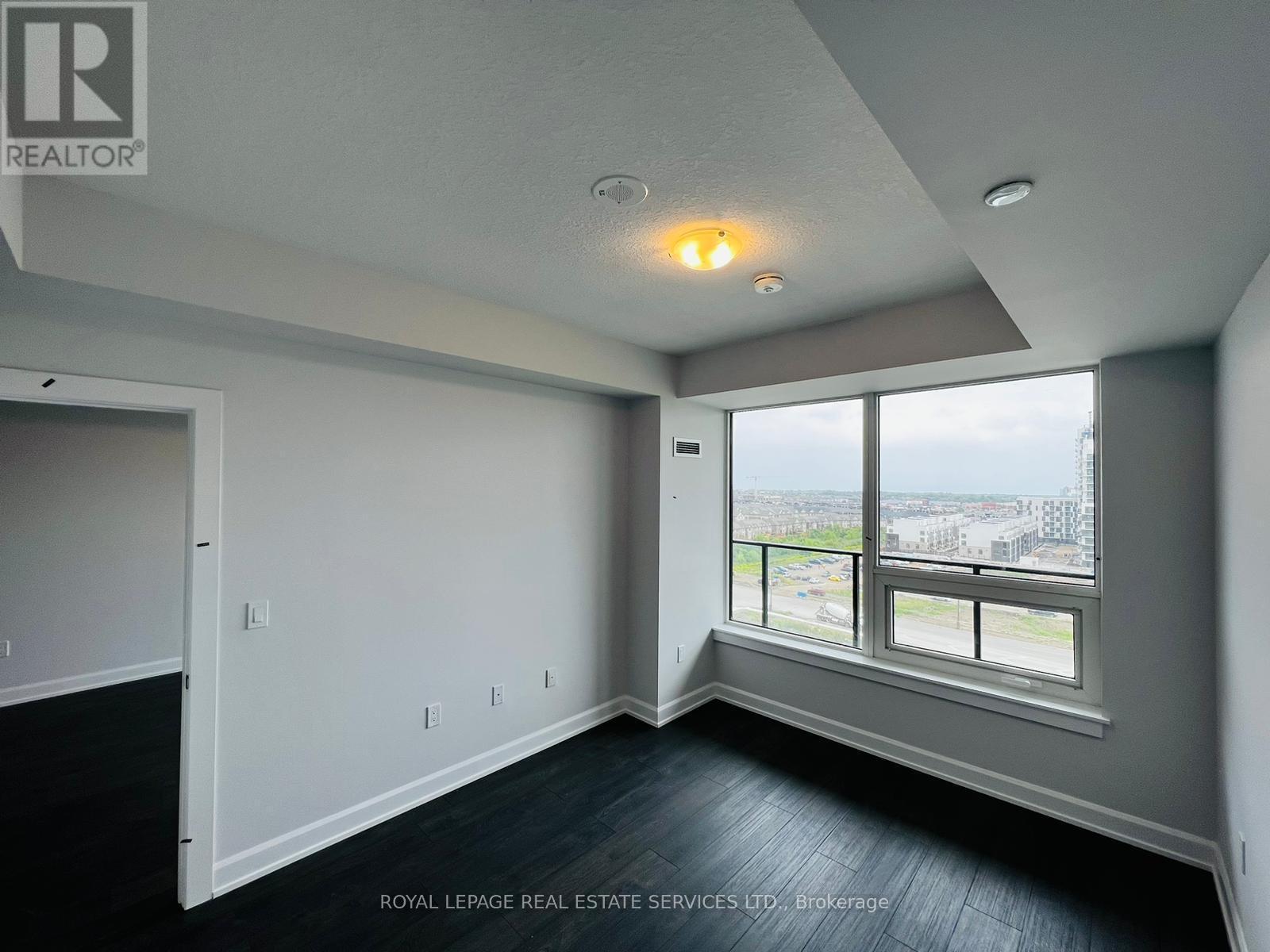 












909 - 3200 WILLIAM COLTSON AVENUE

,
Oakville,




Ontario
L6H7W6

