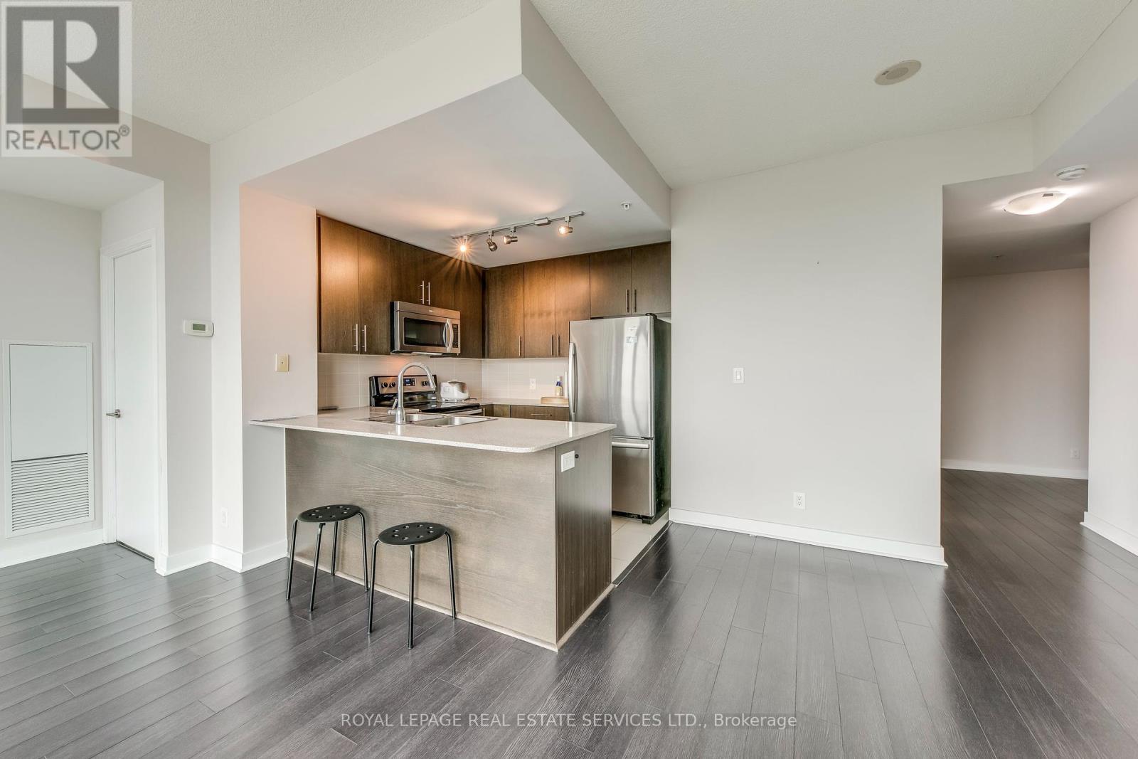 












2608 - 3985 GRAND PARK DRIVE

,
Mississauga,




Ontario
L5B0H8

