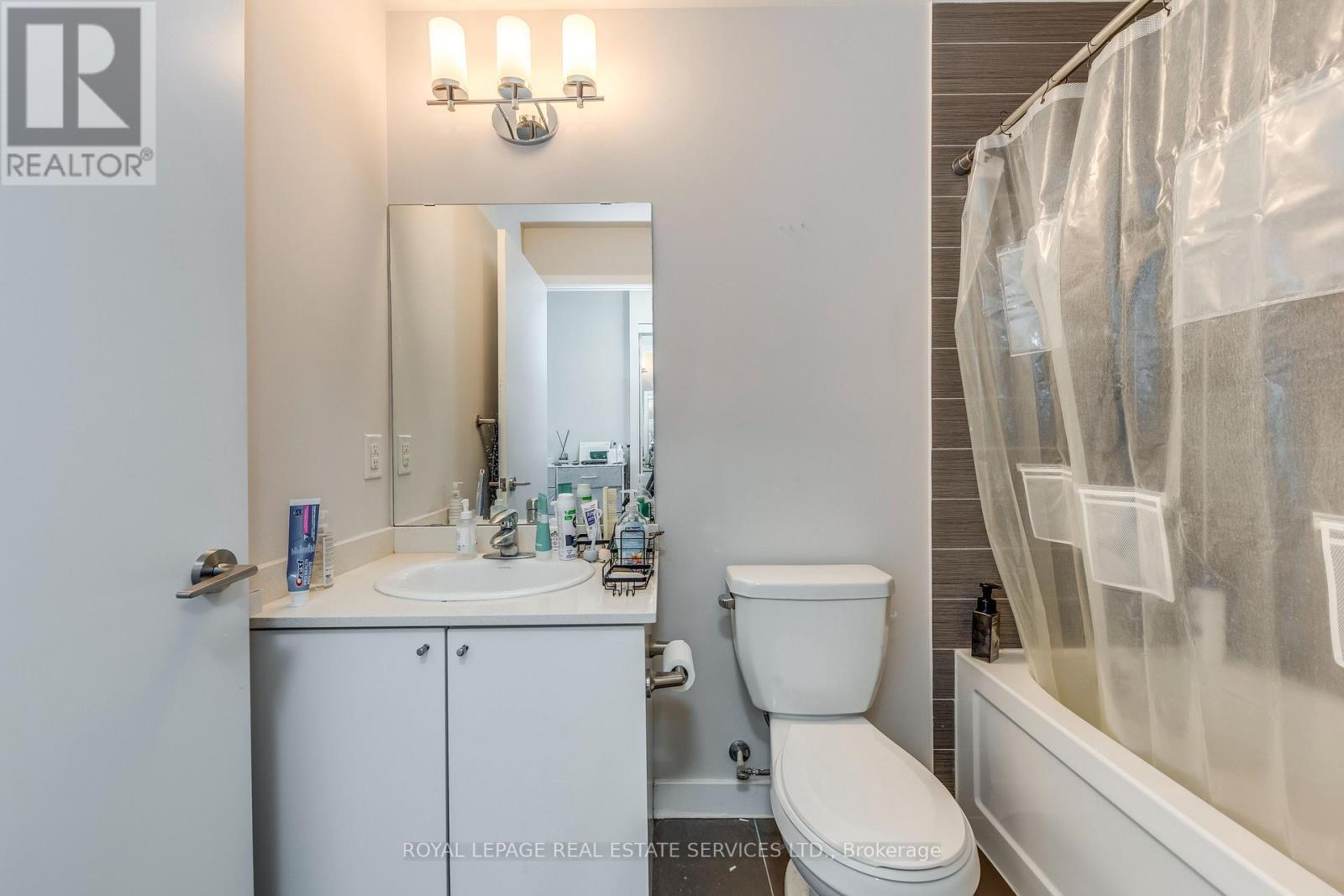 












2608 - 3985 GRAND PARK DRIVE

,
Mississauga,




Ontario
L5B0H8


